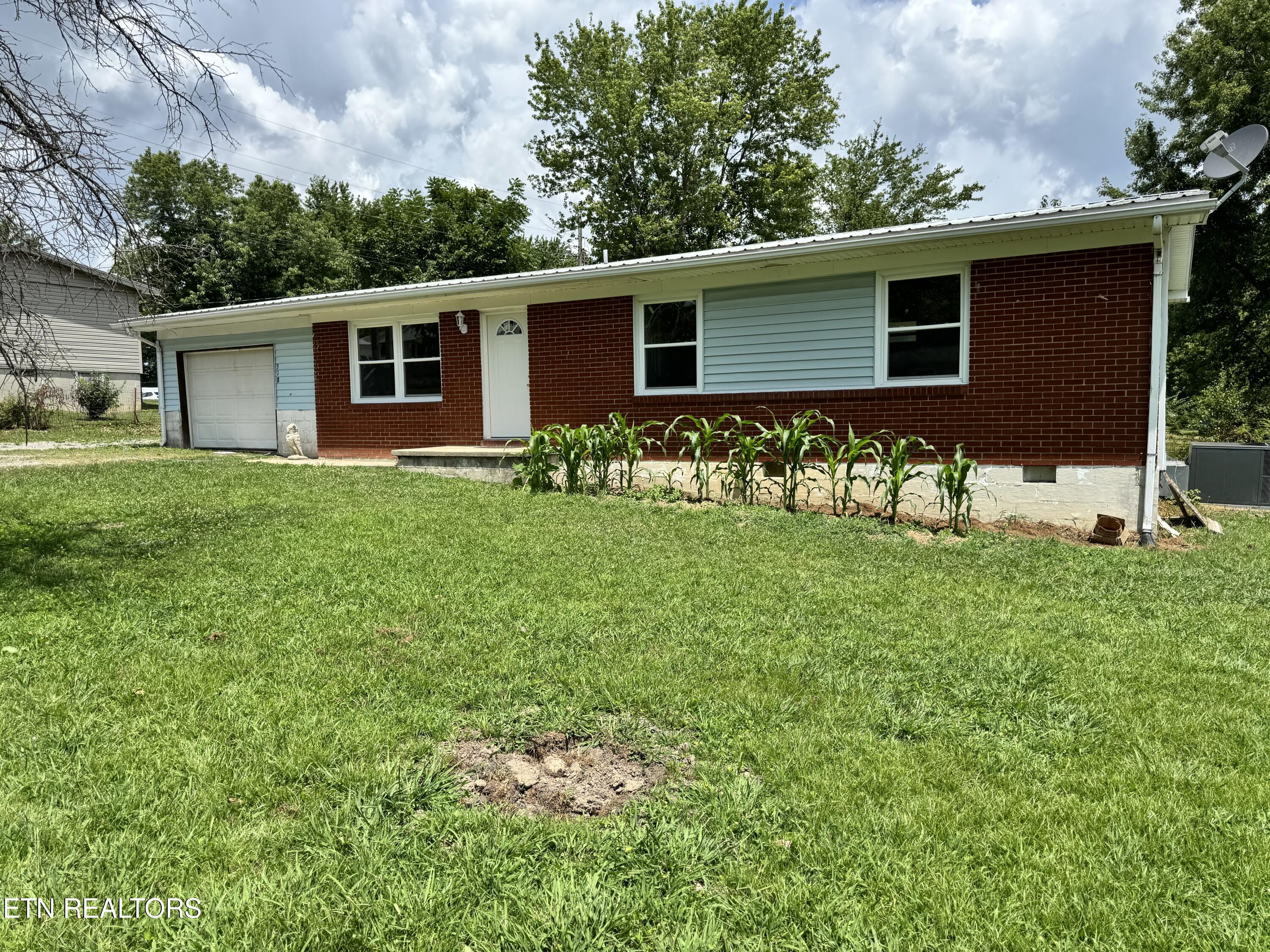 318 Sadie Street Jamestown TN 38556