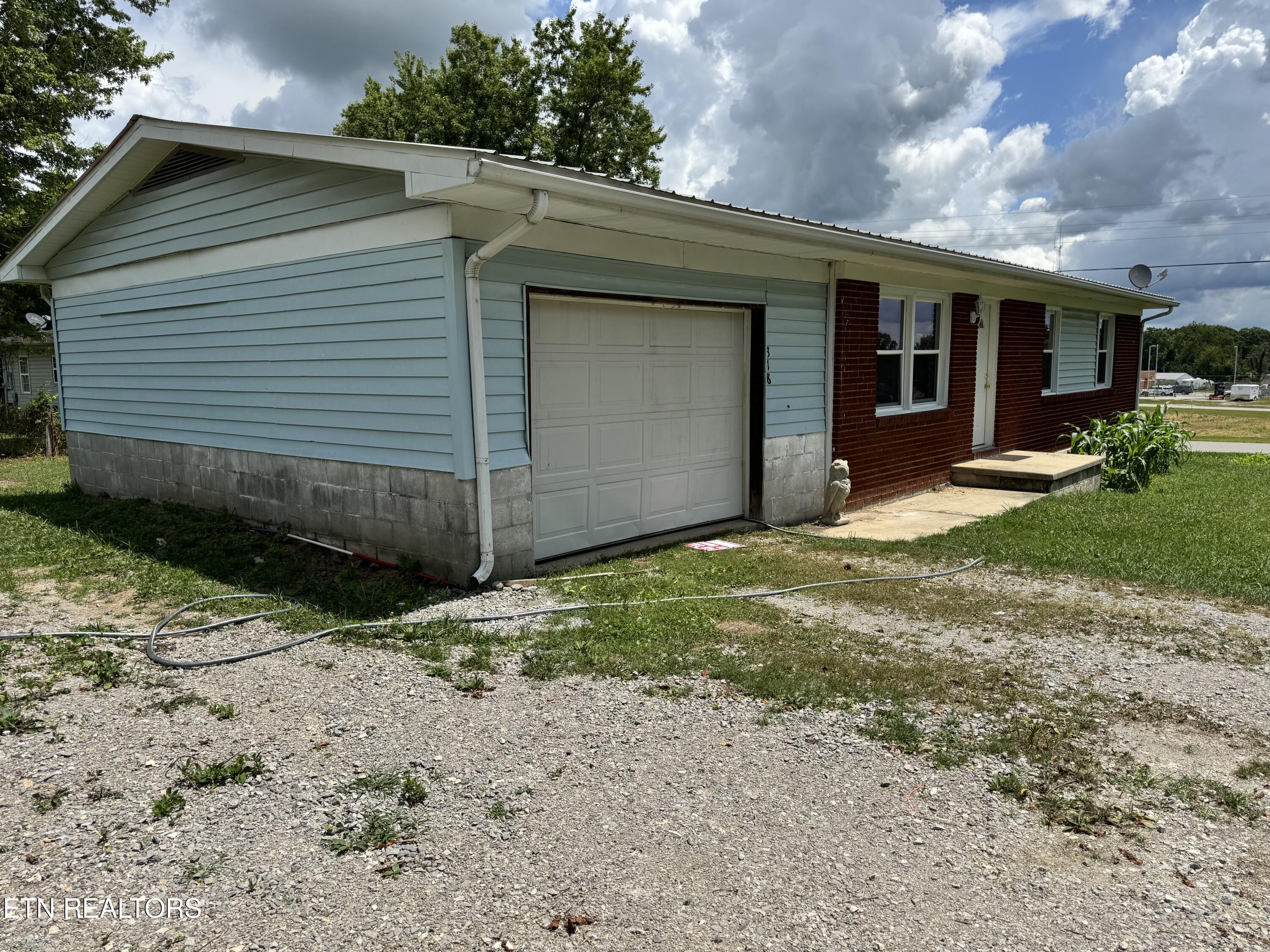 318 Sadie Street Jamestown TN 38556