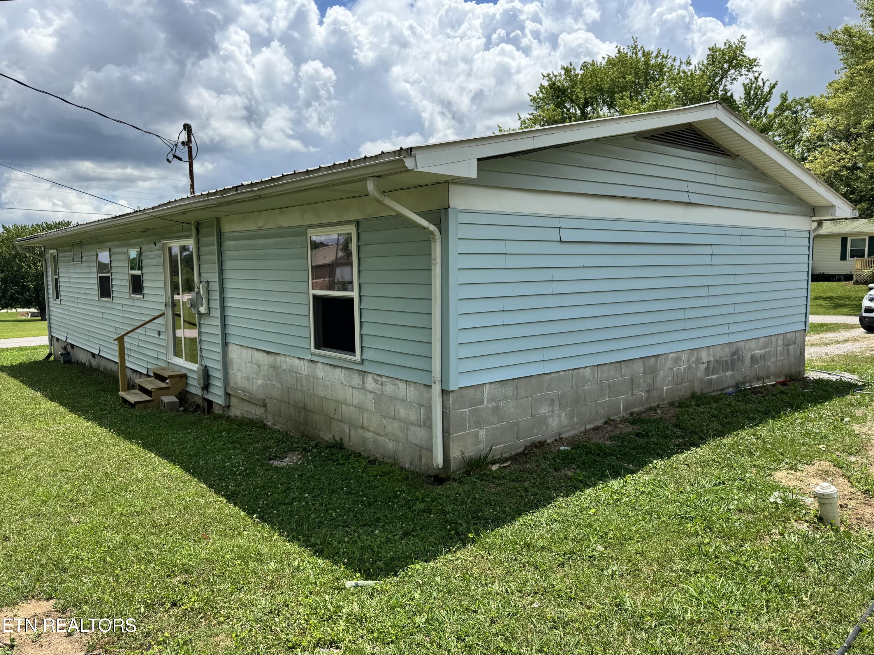 318 Sadie Street Jamestown TN 38556