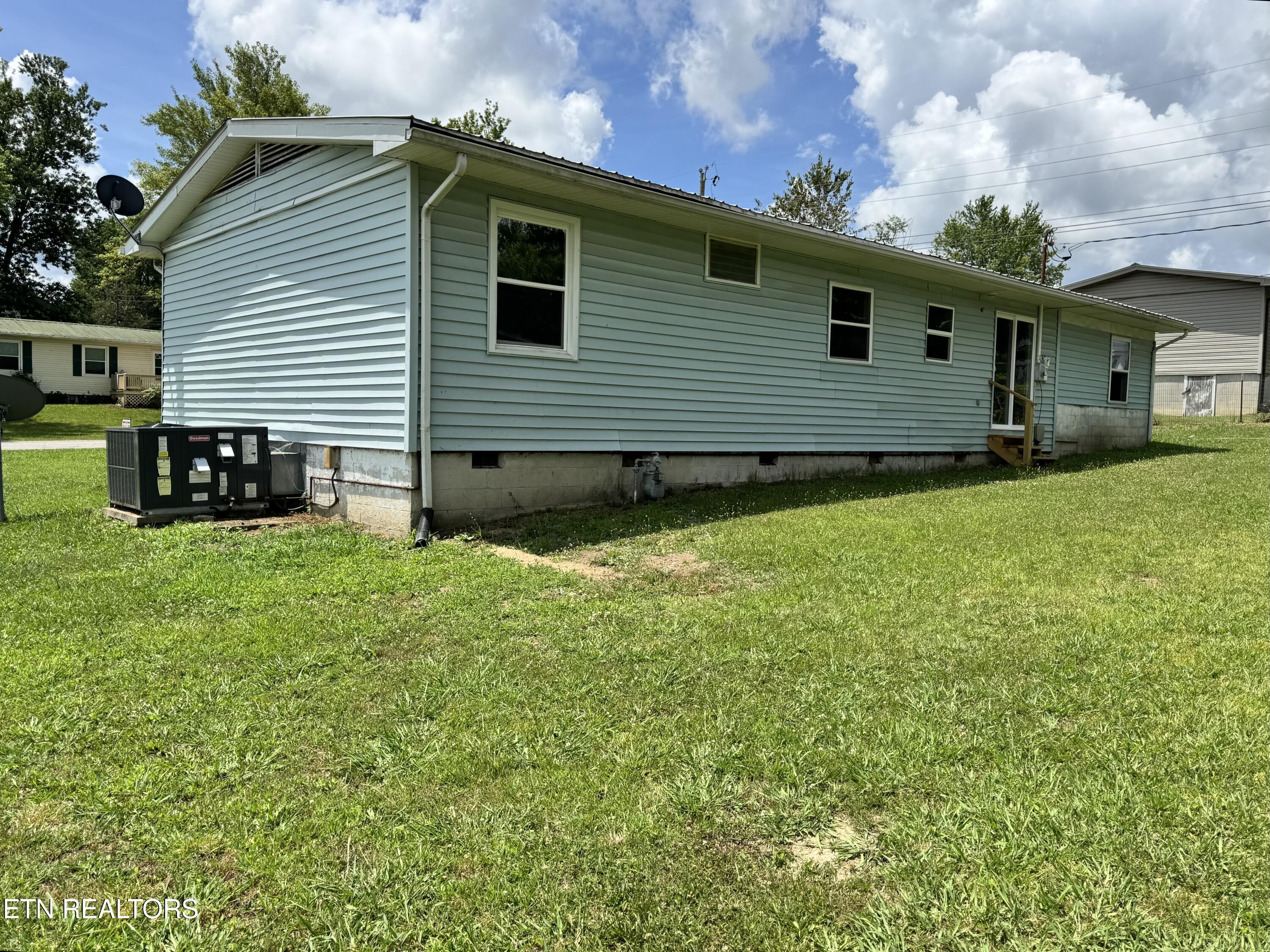 318 Sadie Street Jamestown TN 38556