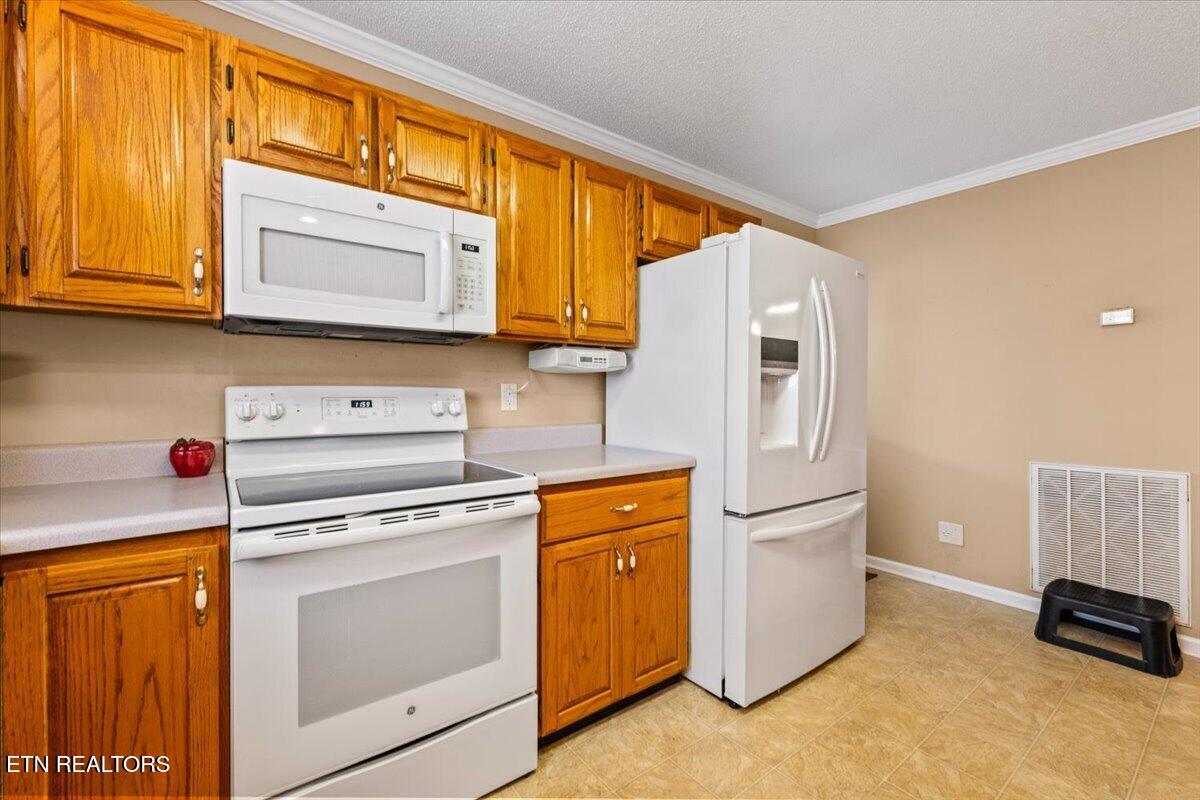 165 Elizabethton Way Clinton TN 37716