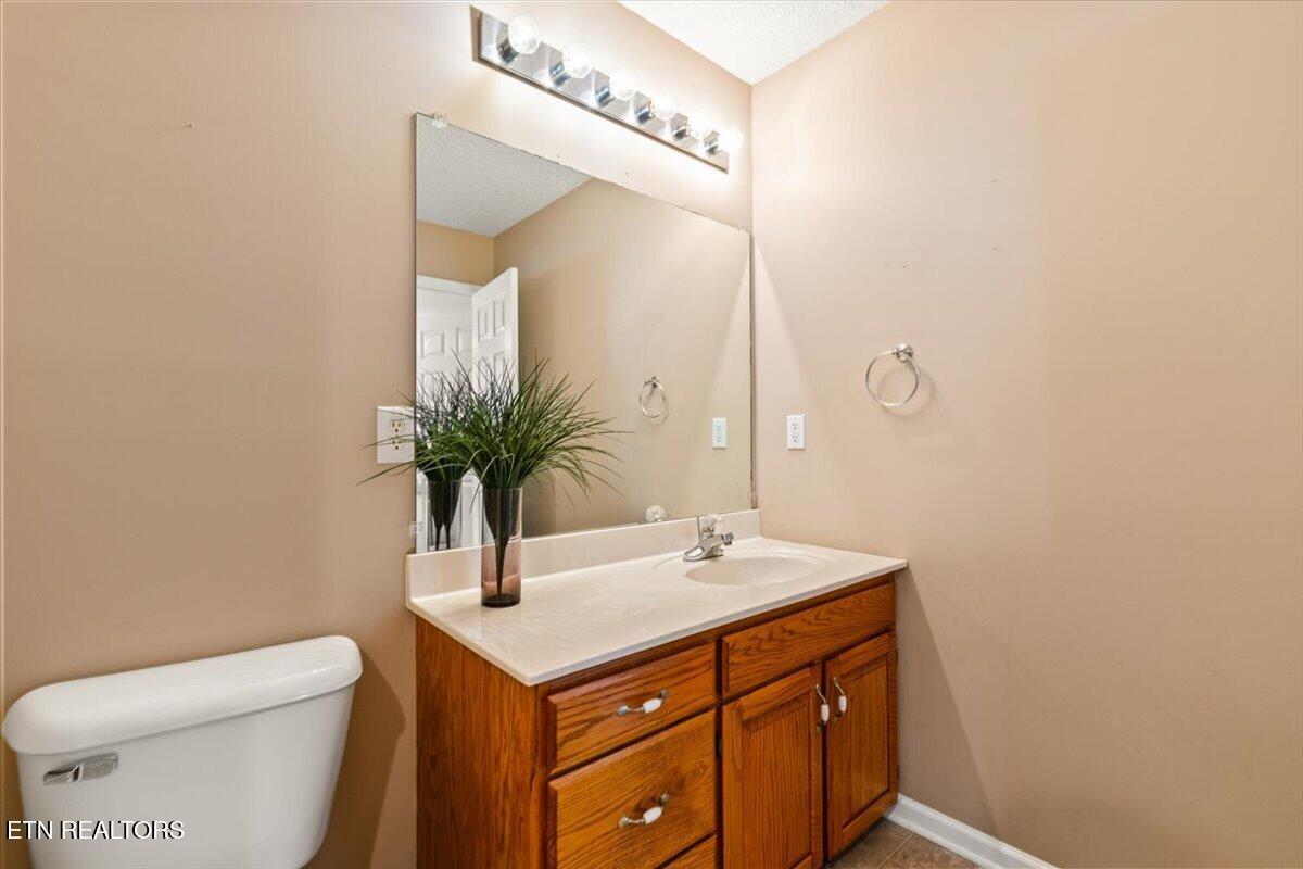 165 Elizabethton Way Clinton TN 37716