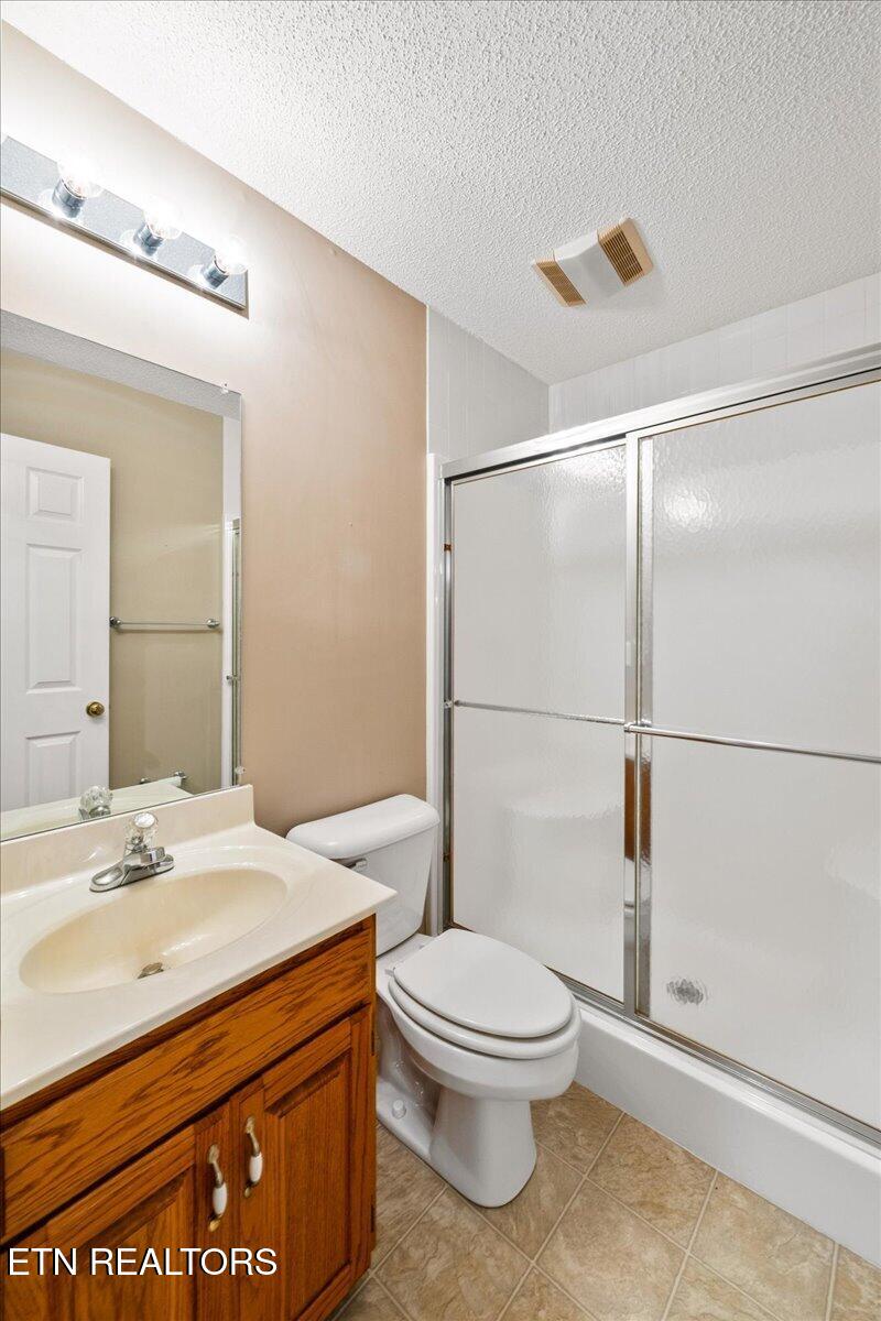 165 Elizabethton Way Clinton TN 37716