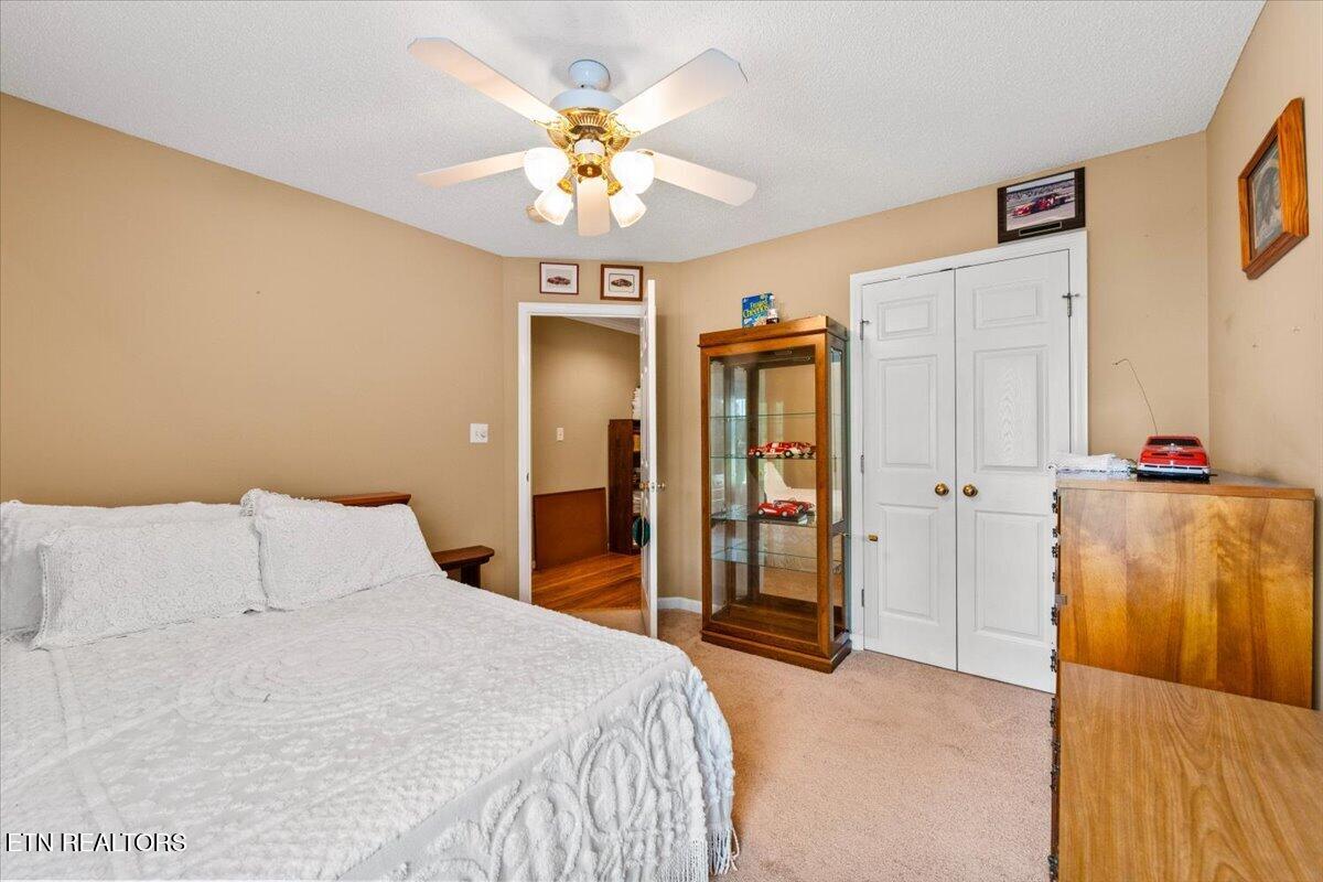 165 Elizabethton Way Clinton TN 37716