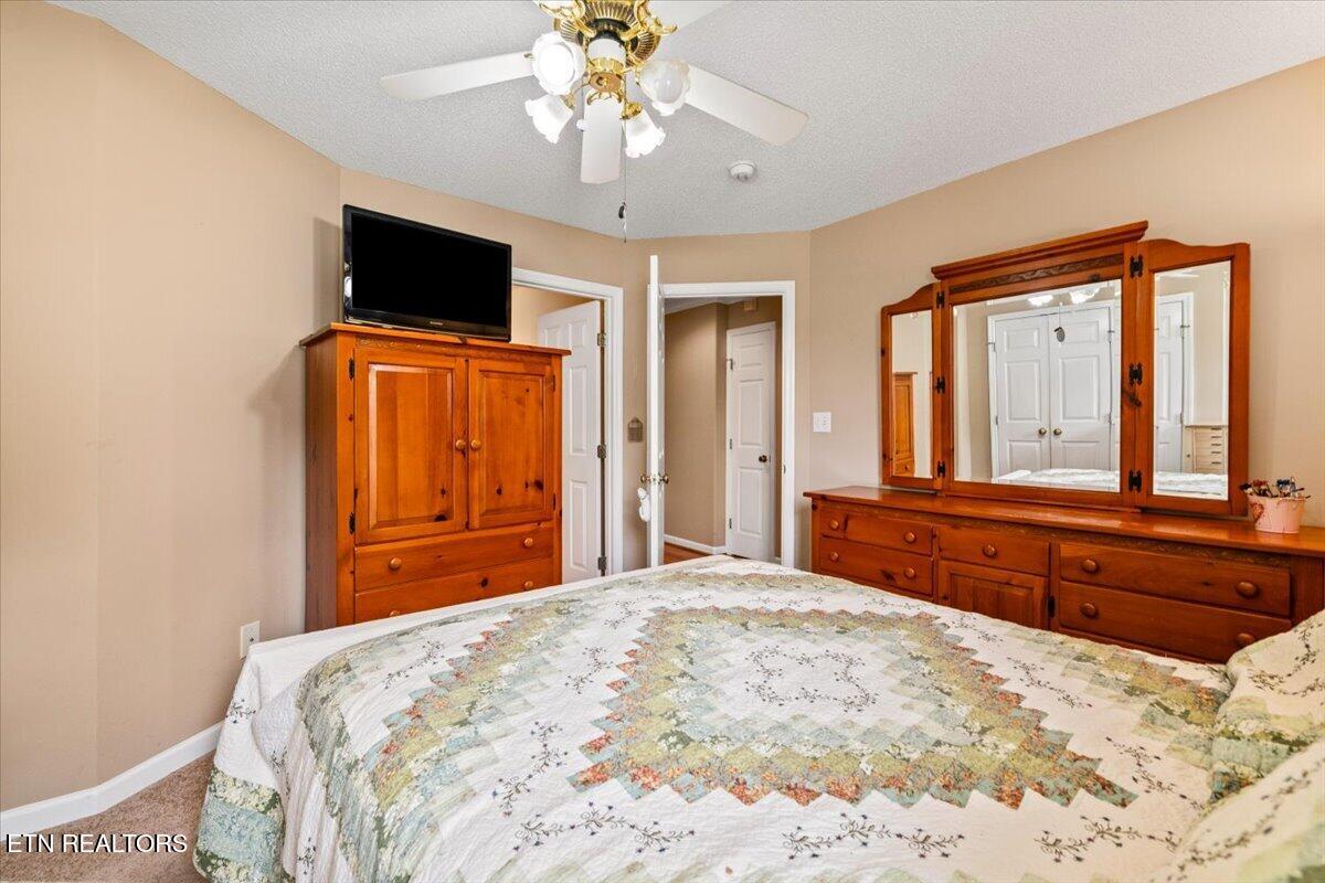 165 Elizabethton Way Clinton TN 37716