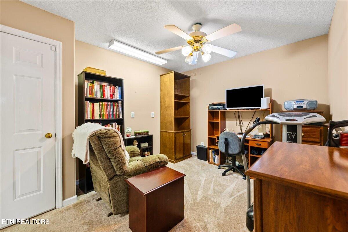 165 Elizabethton Way Clinton TN 37716