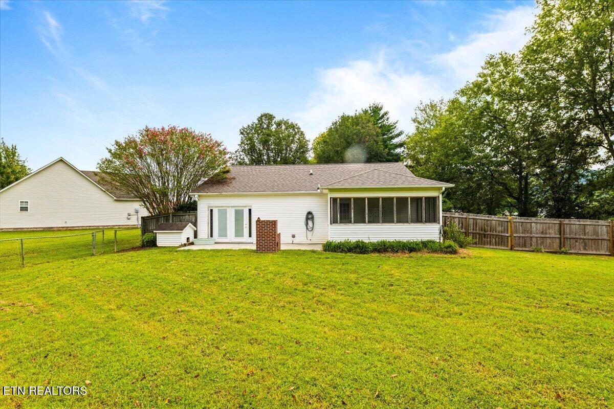 165 Elizabethton Way Clinton TN 37716