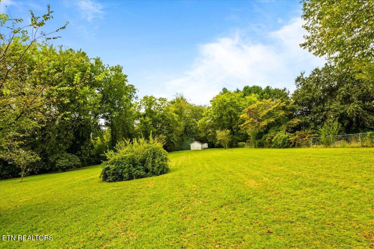 165 Elizabethton Way Clinton TN 37716