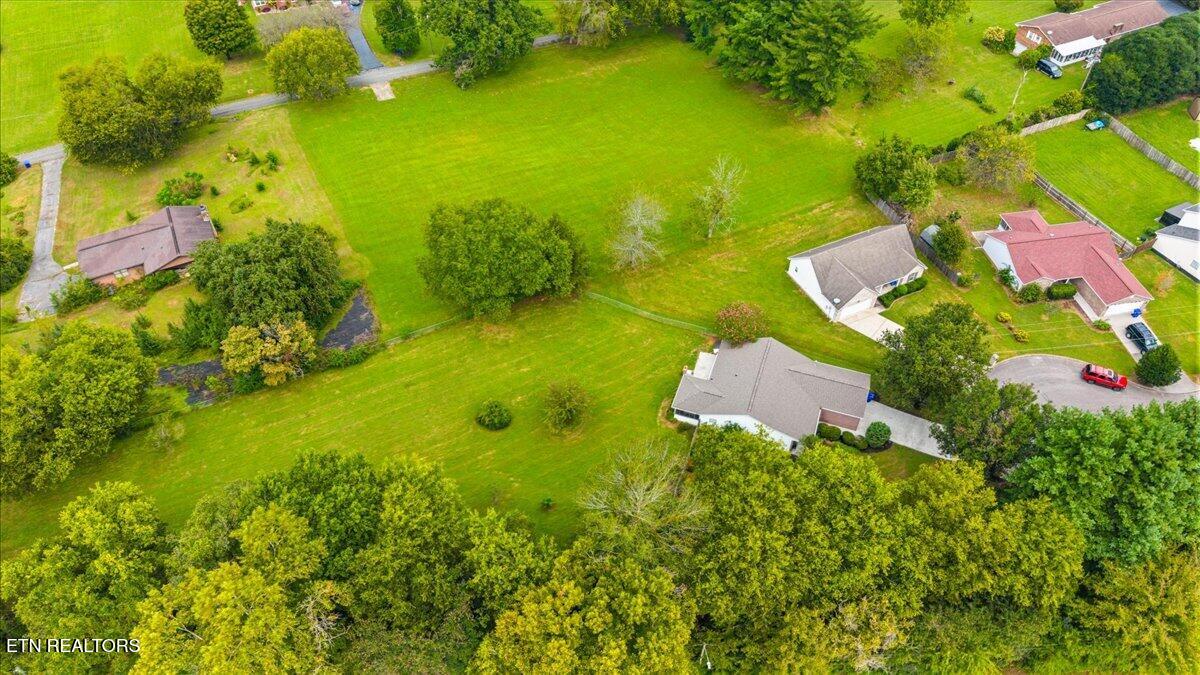 165 Elizabethton Way Clinton TN 37716