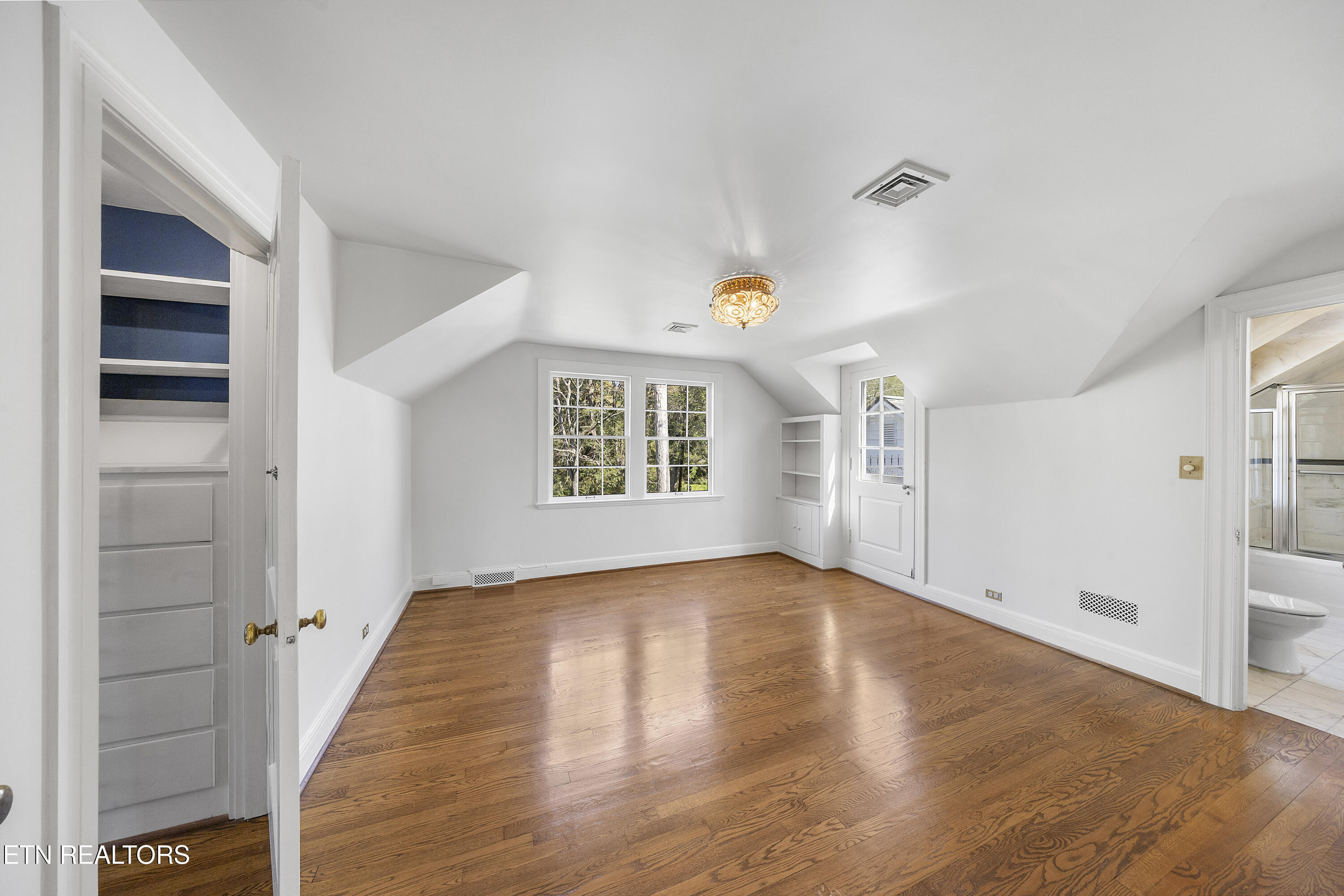 4121 SW Towanda Trail Knoxville TN 37919