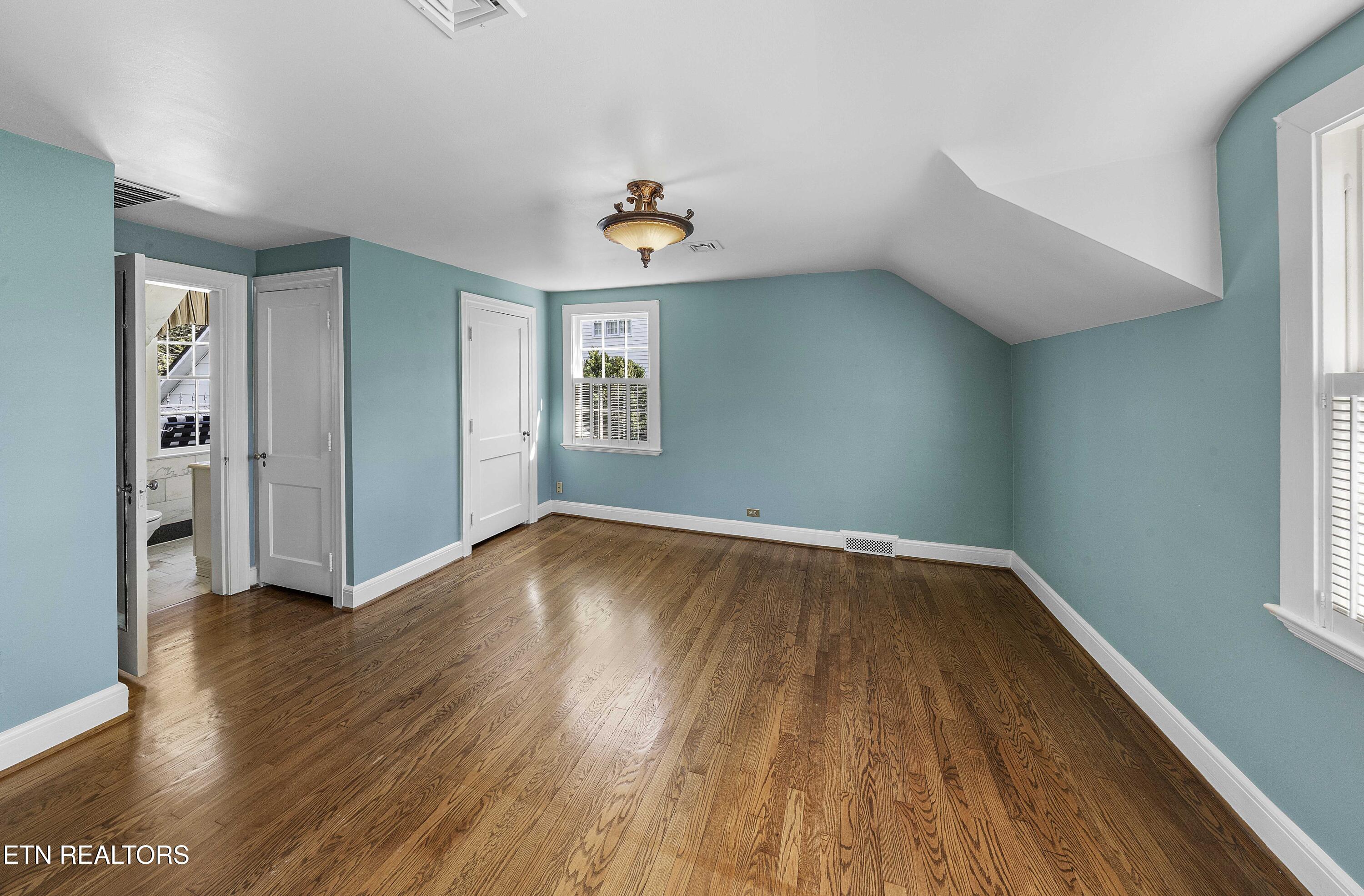 4121 SW Towanda Trail Knoxville TN 37919