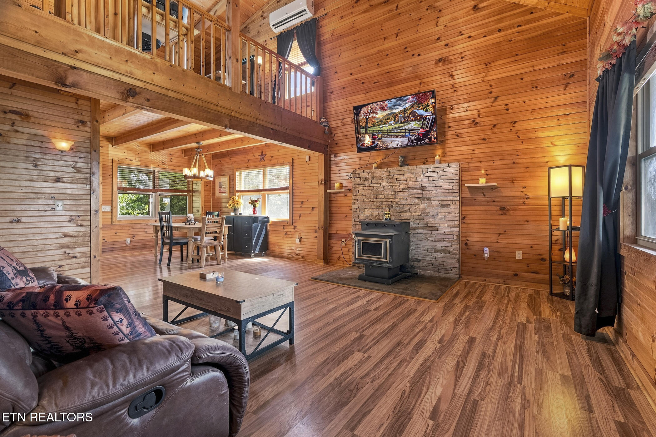 1819 Cody View Way Sevierville TN 37876