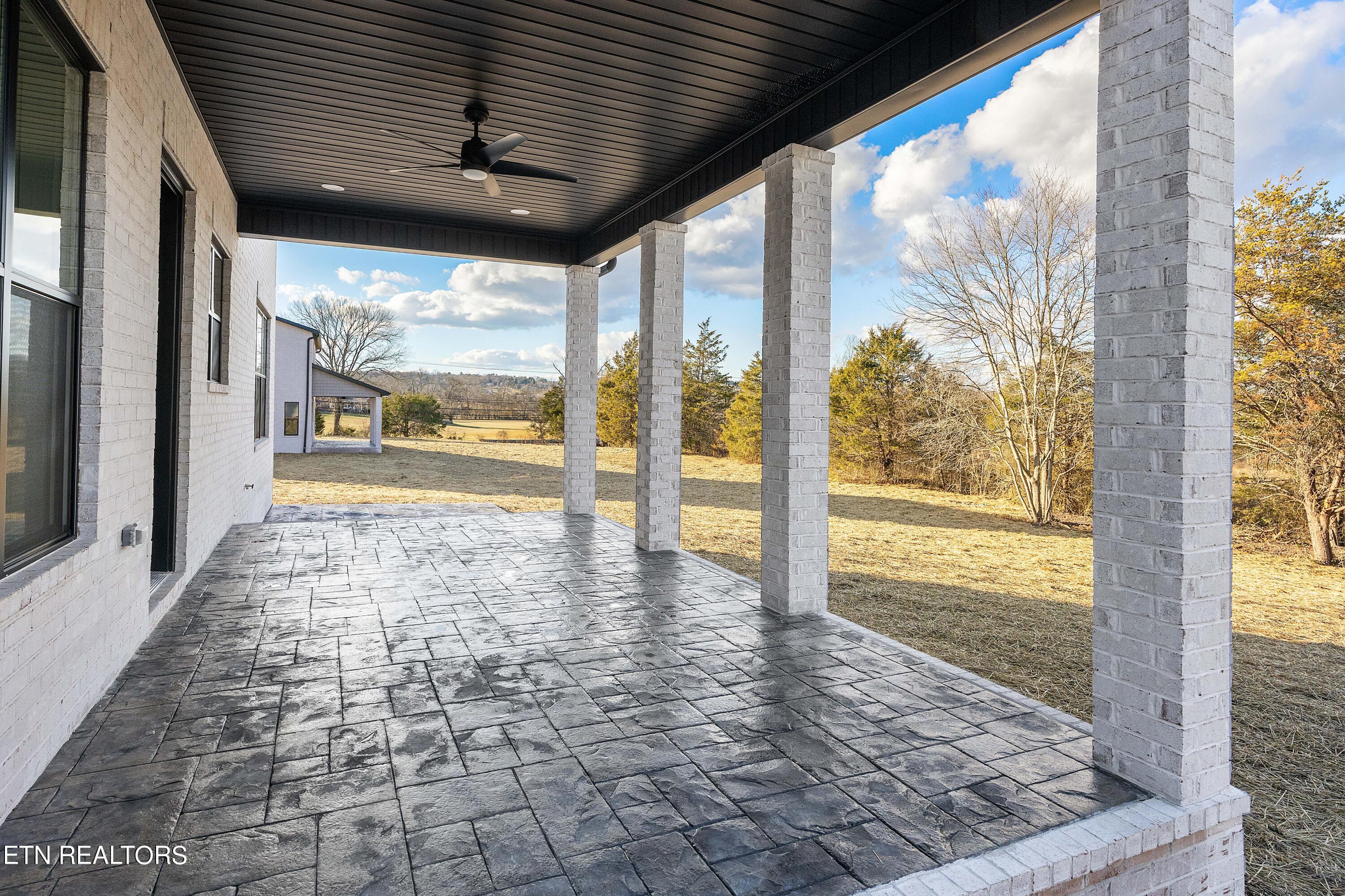 7610 Washington Pike Corryton TN 37721