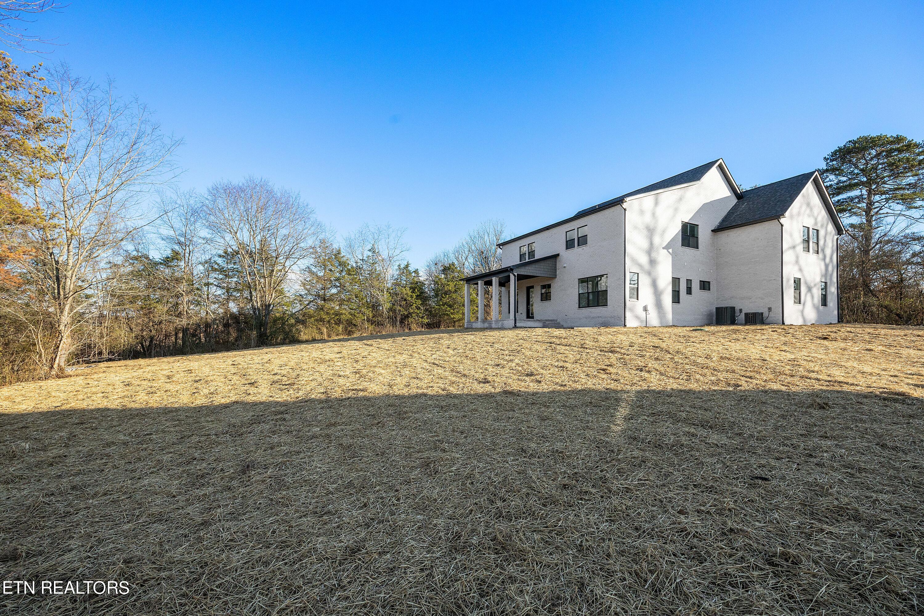 7610 Washington Pike Corryton TN 37721