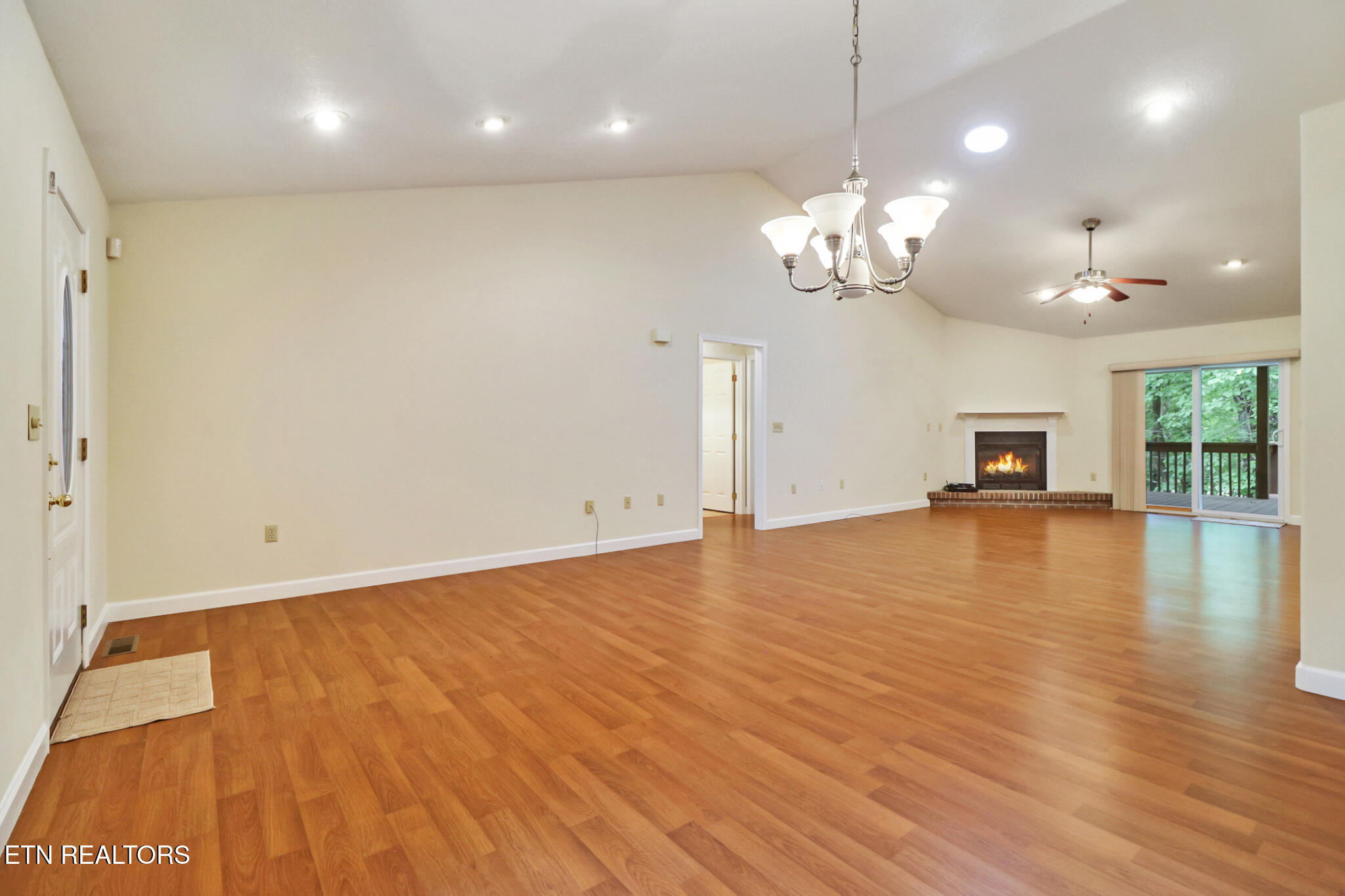 348 Lakeview Drive Fairfield Glade TN 38558