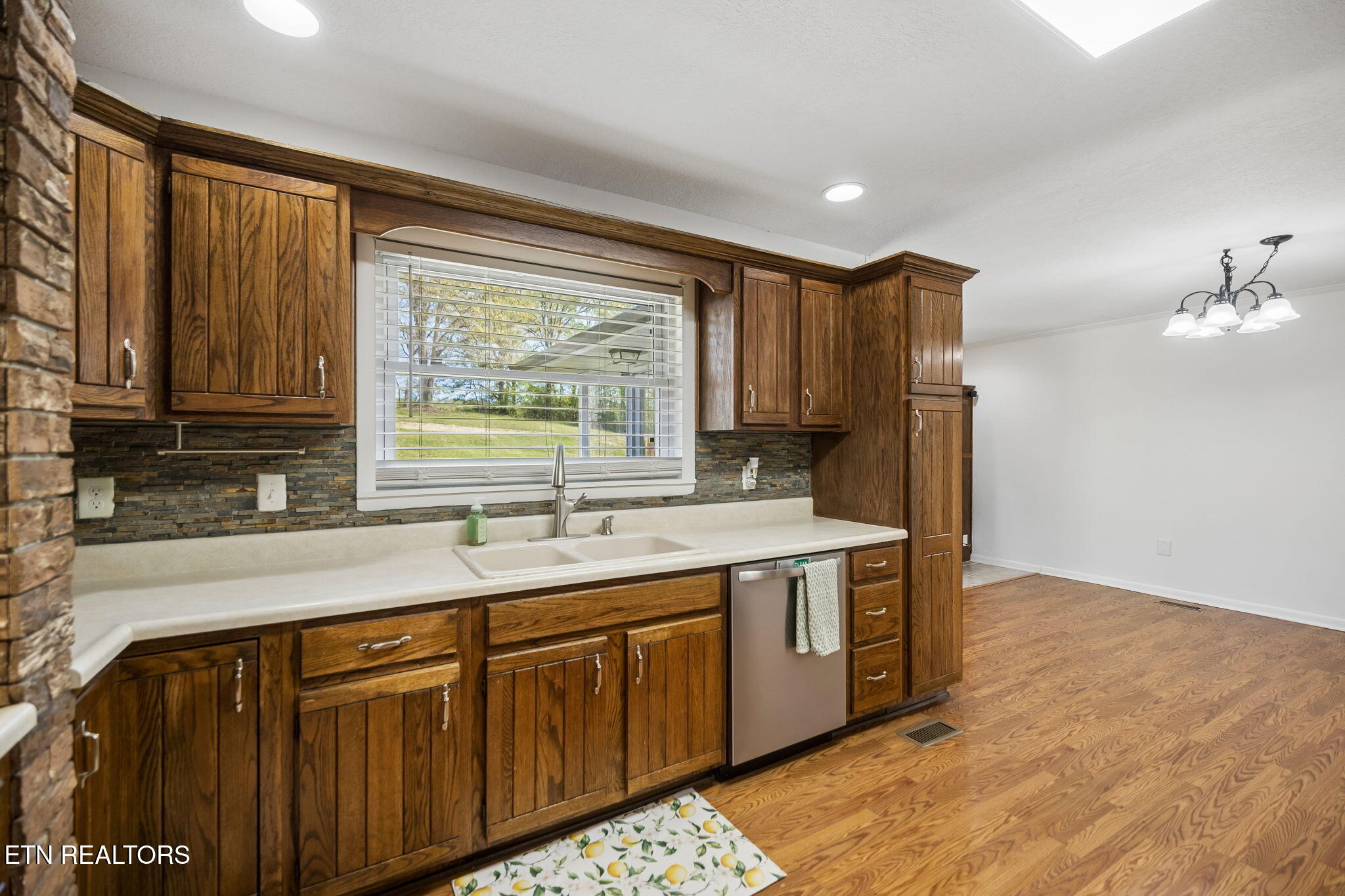 1050 Lawnville Road Kingston TN 37763