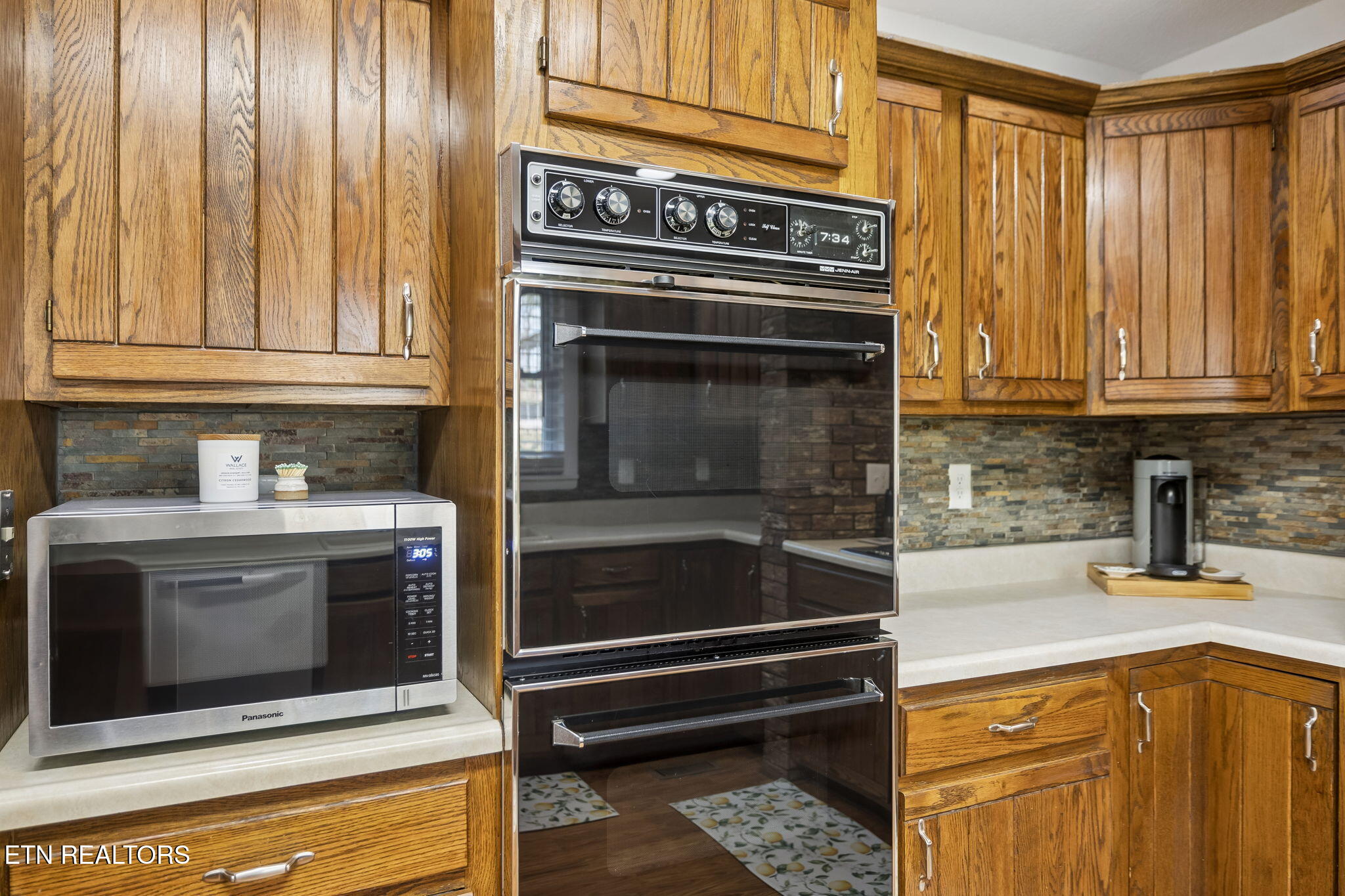 1050 Lawnville Road Kingston TN 37763