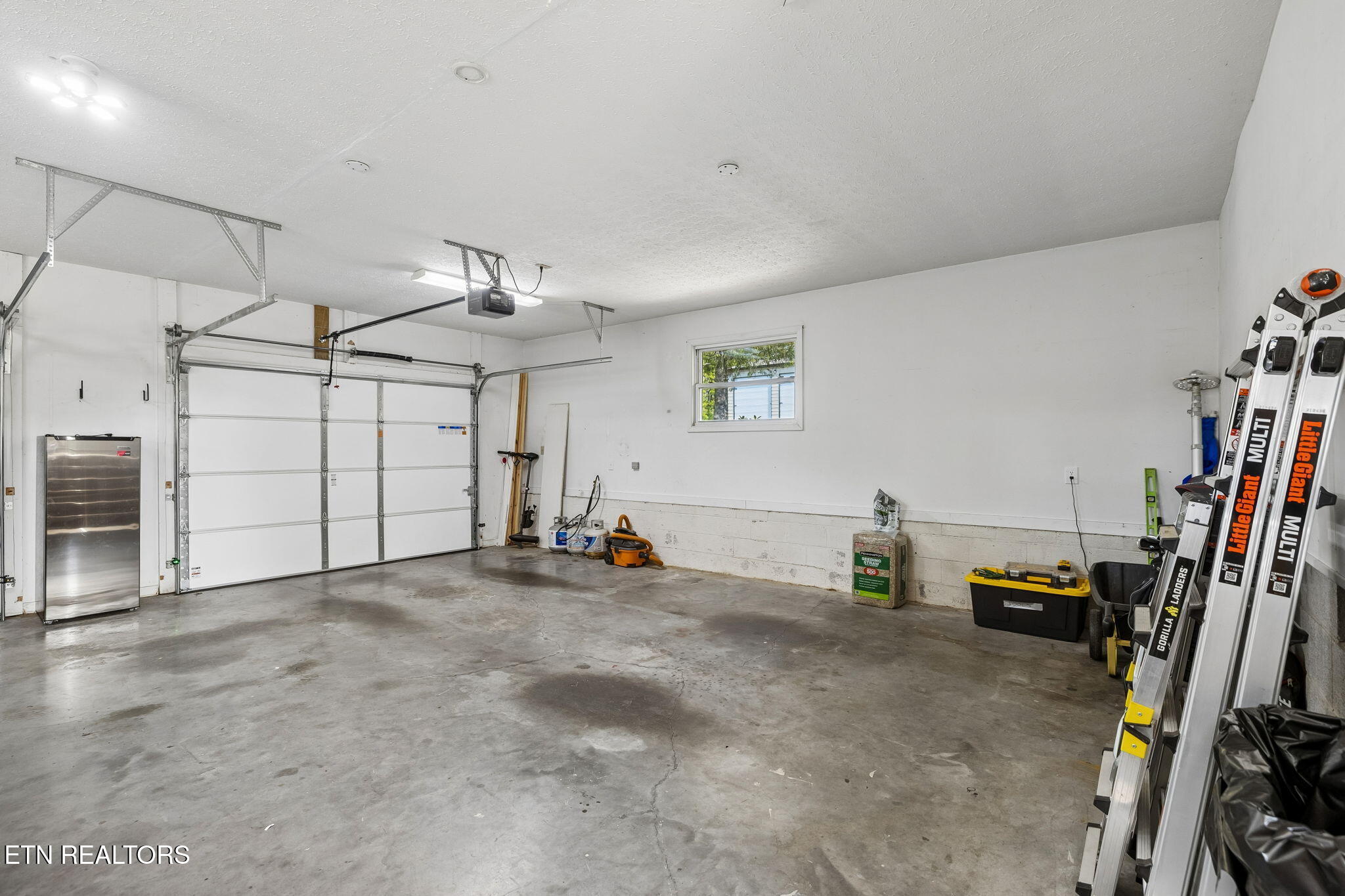 1050 Lawnville Road Kingston TN 37763