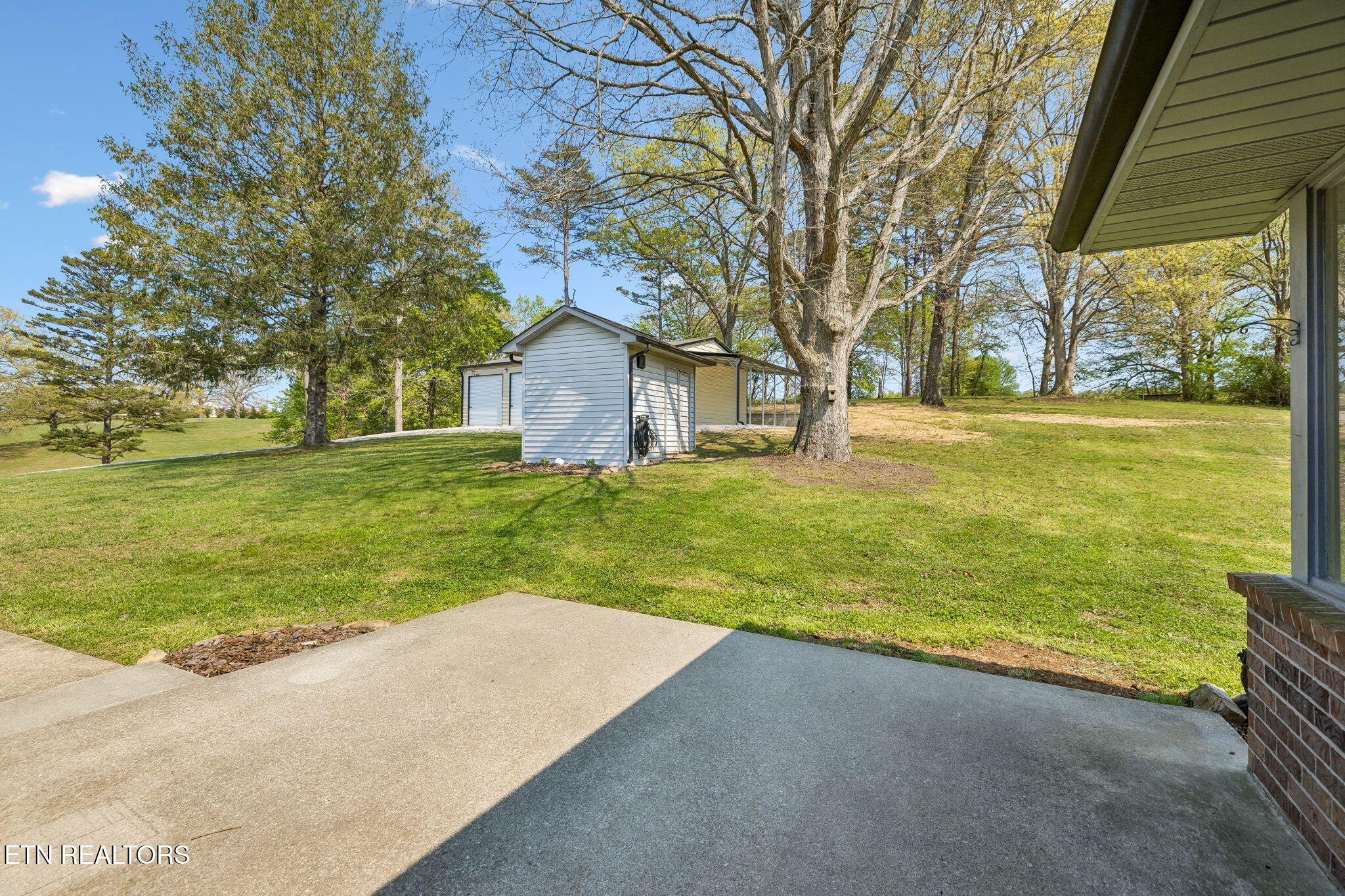 1050 Lawnville Road Kingston TN 37763