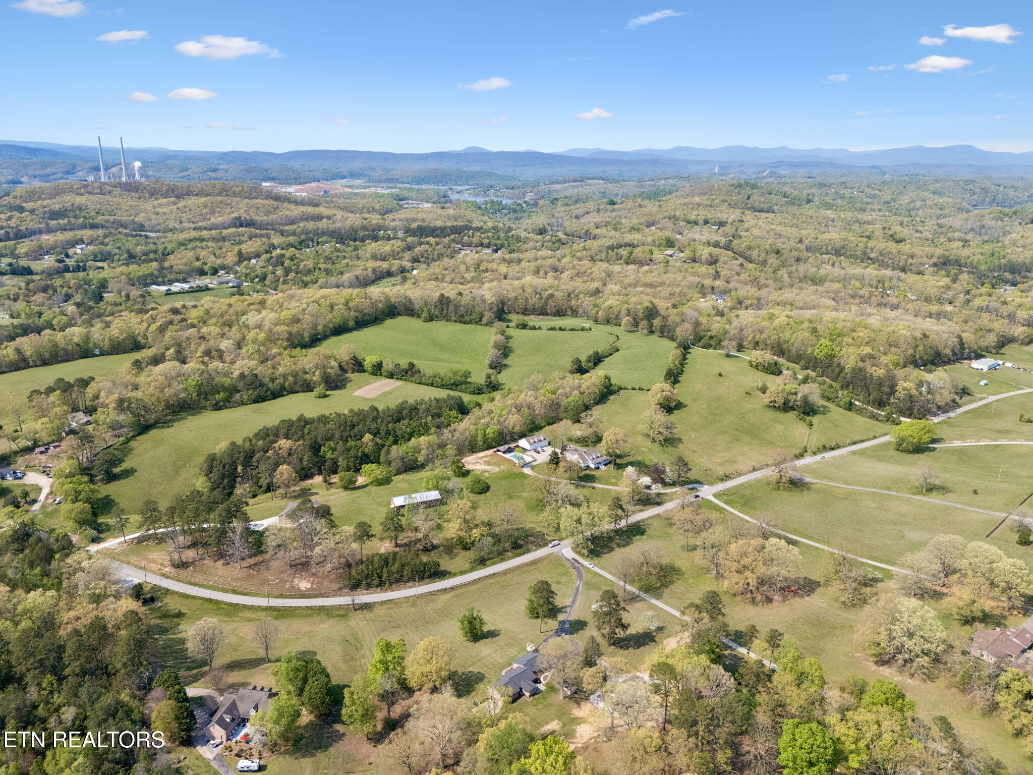 1050 Lawnville Road Kingston TN 37763