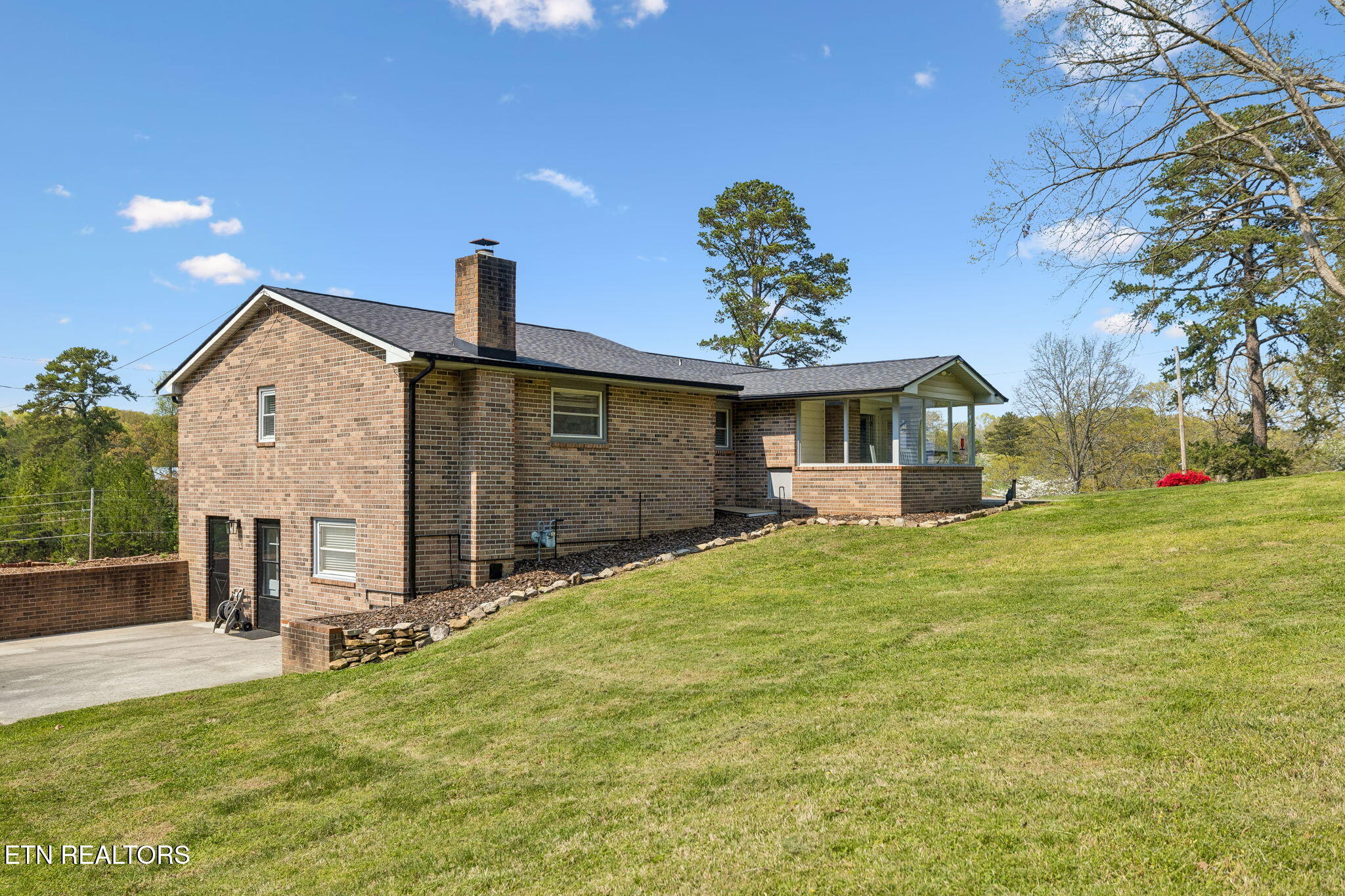 1050 Lawnville Road Kingston TN 37763
