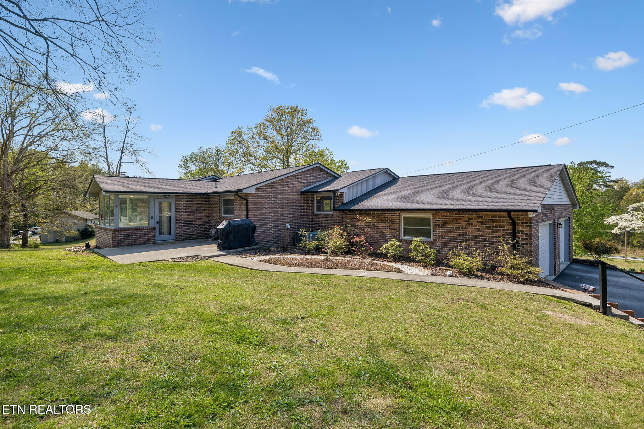 1050 Lawnville Road Kingston TN 37763