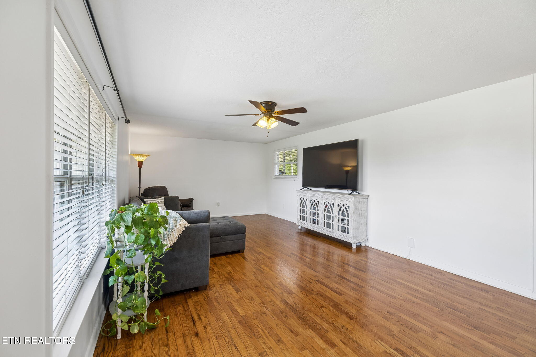 1050 Lawnville Road Kingston TN 37763