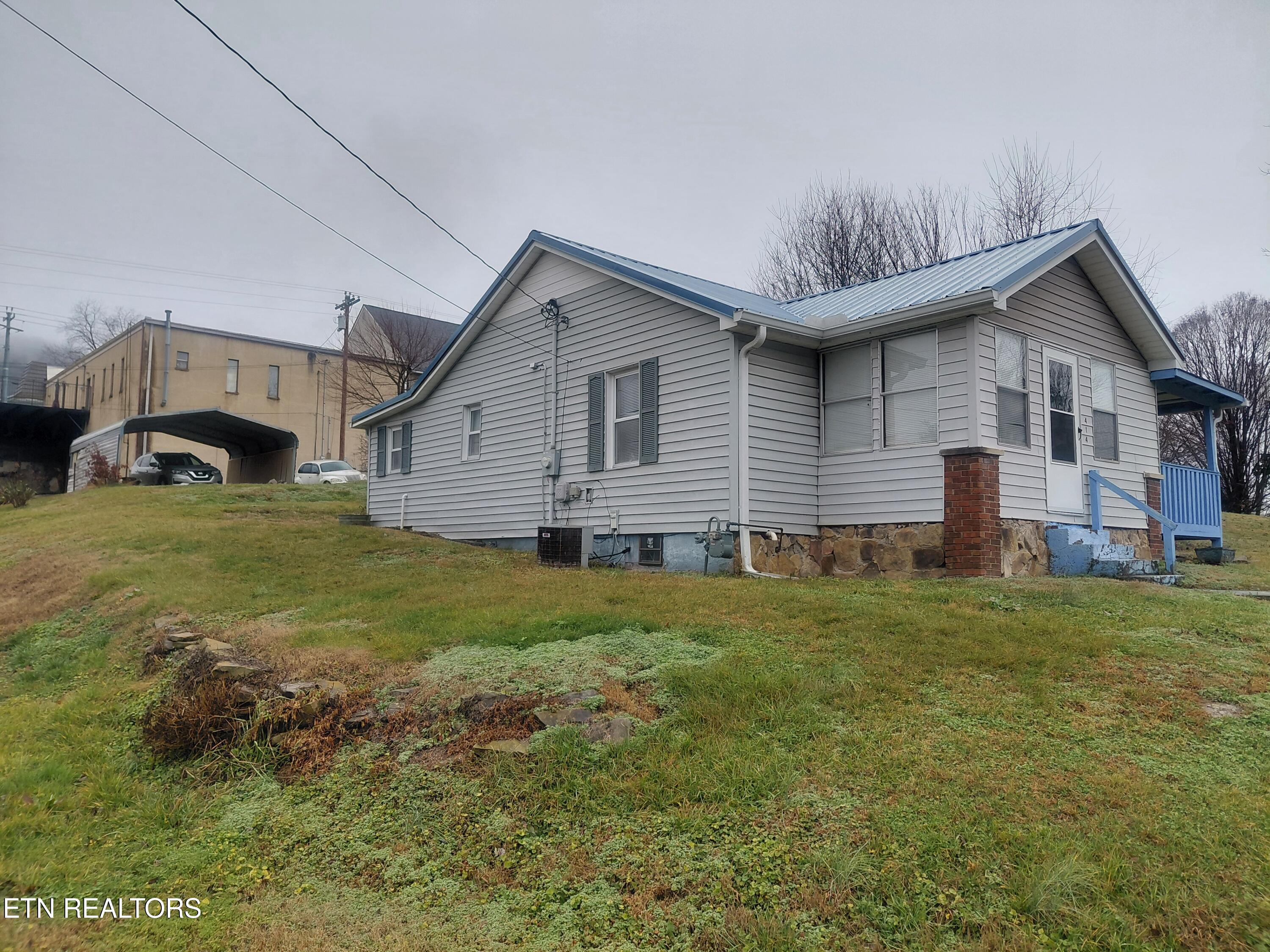 414 W Ash Street Lafollette TN 37766
