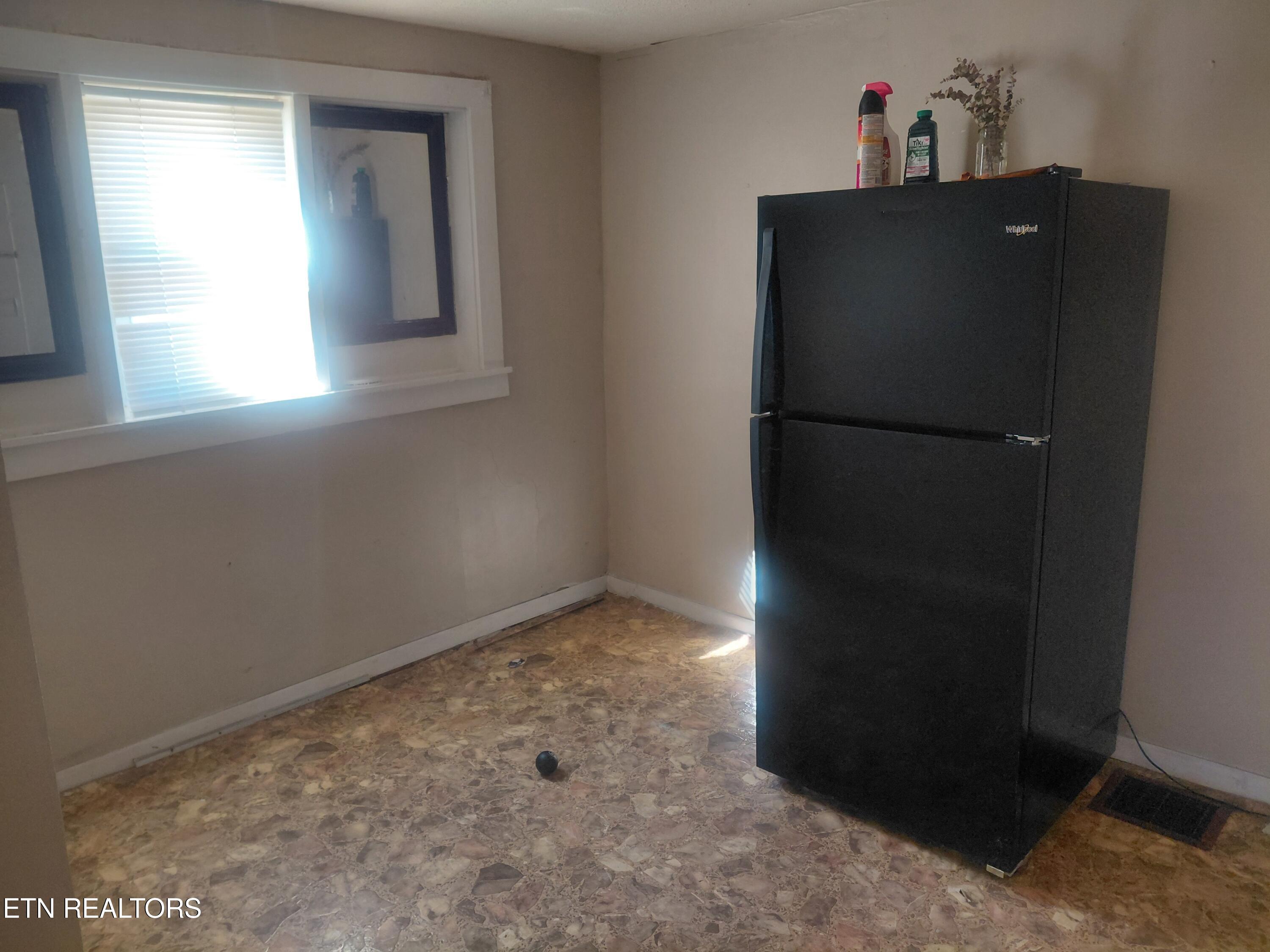 414 W Ash Street Lafollette TN 37766
