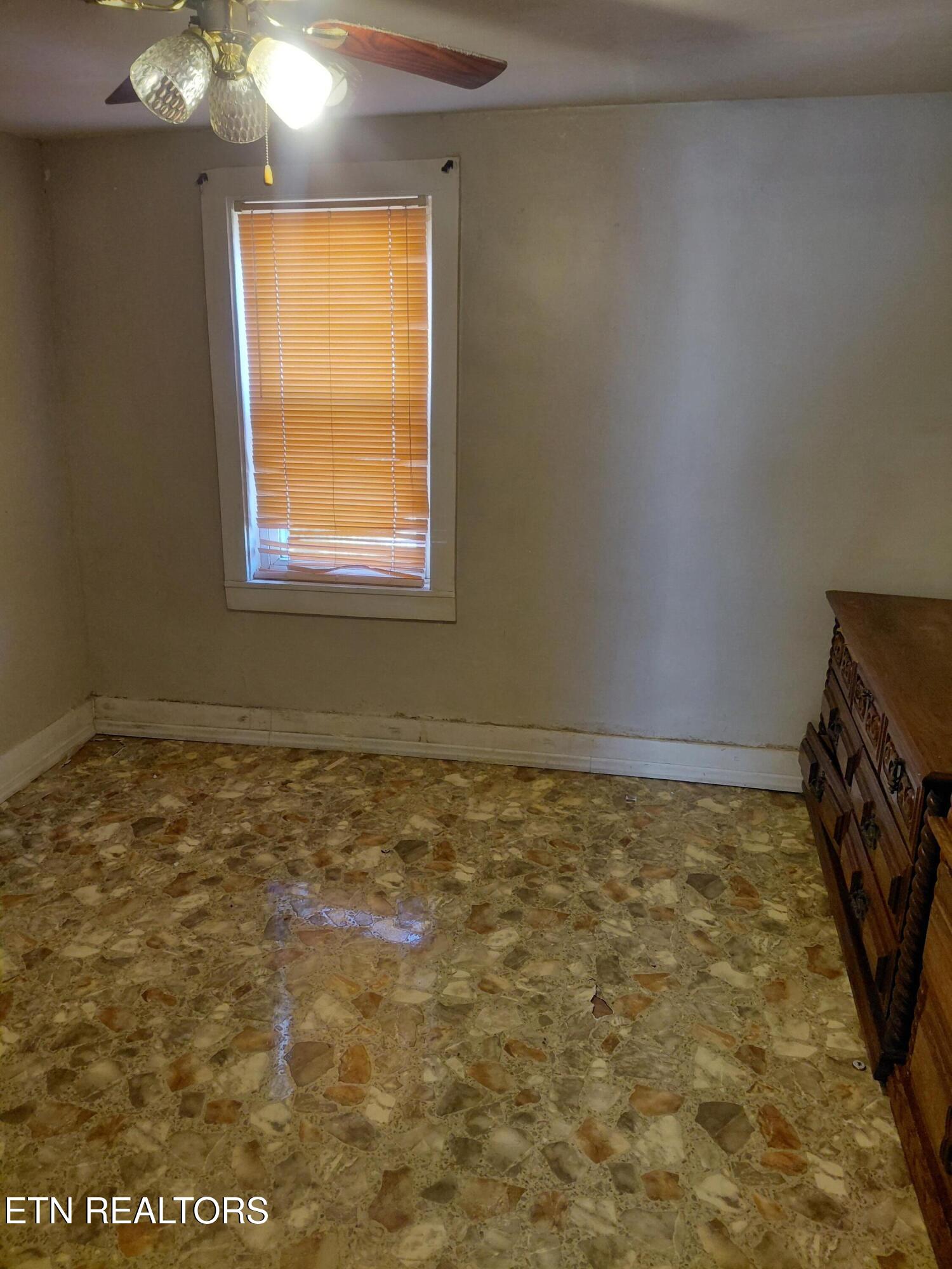 414 W Ash Street Lafollette TN 37766