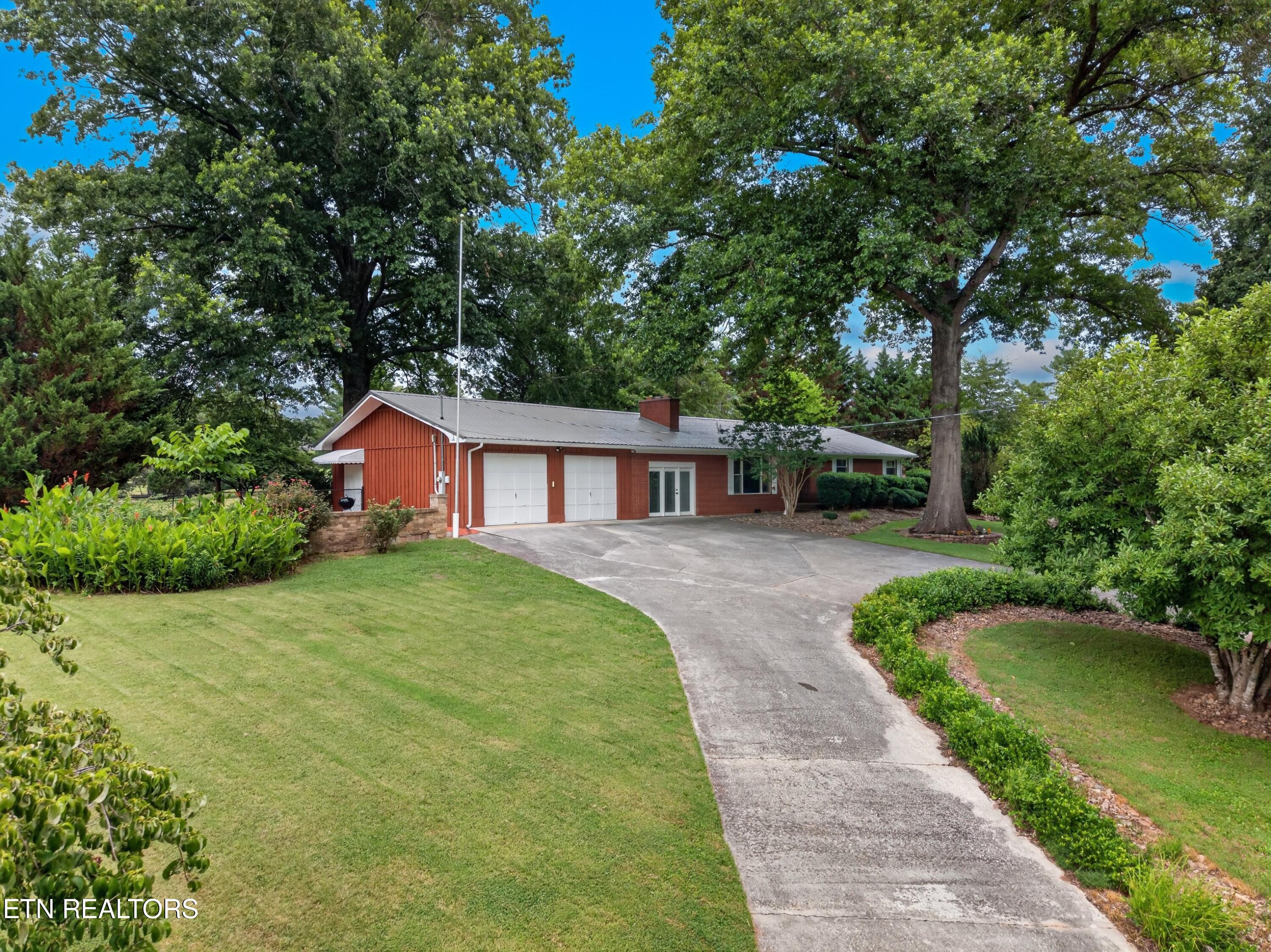 1326 Golf Course Road Newport TN 37821