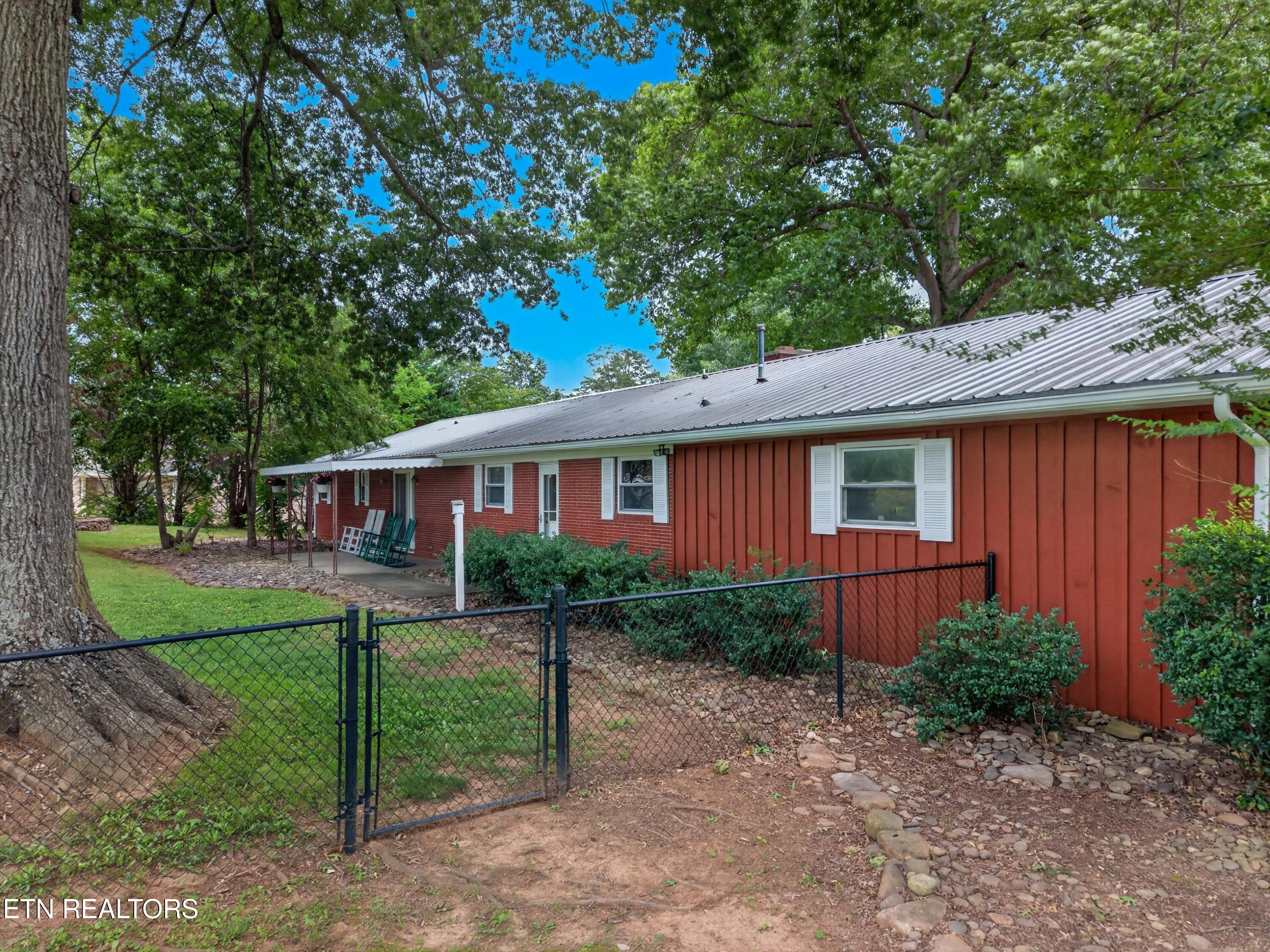 1326 Golf Course Road Newport TN 37821