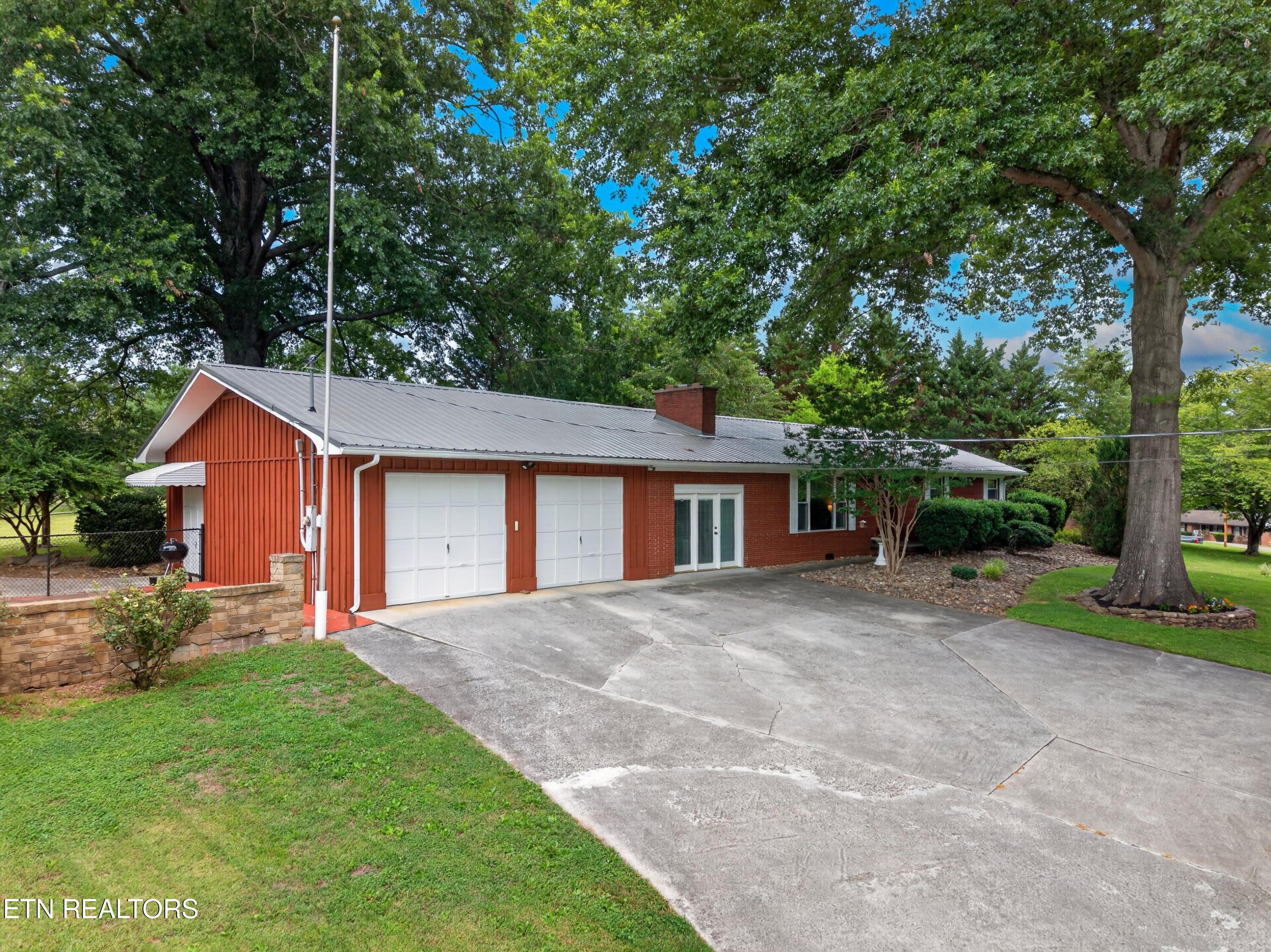 1326 Golf Course Road Newport TN 37821