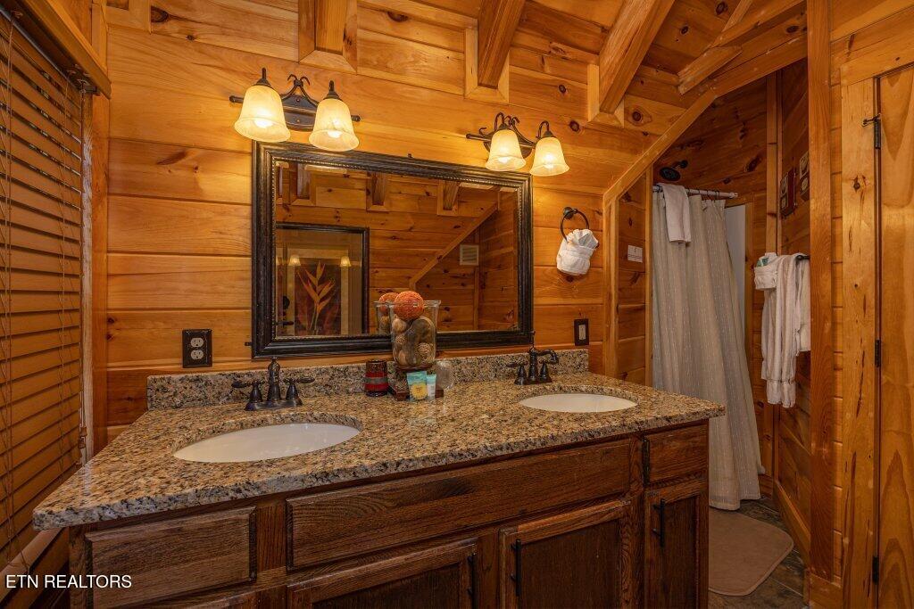 922 Black Bear Cub Way Sevierville TN 37862
