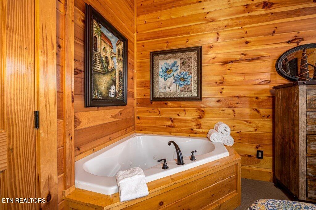 922 Black Bear Cub Way Sevierville TN 37862
