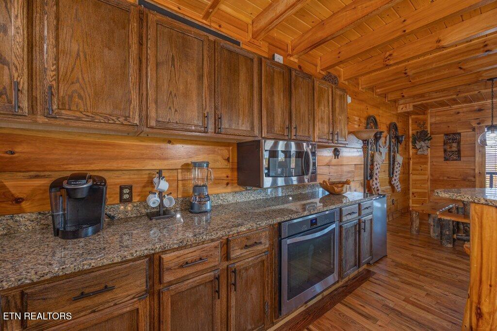 922 Black Bear Cub Way Sevierville TN 37862
