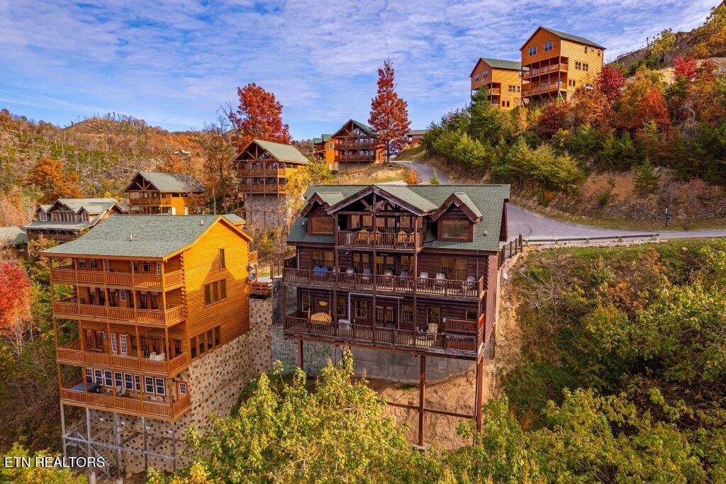 922 Black Bear Cub Way Sevierville TN 37862