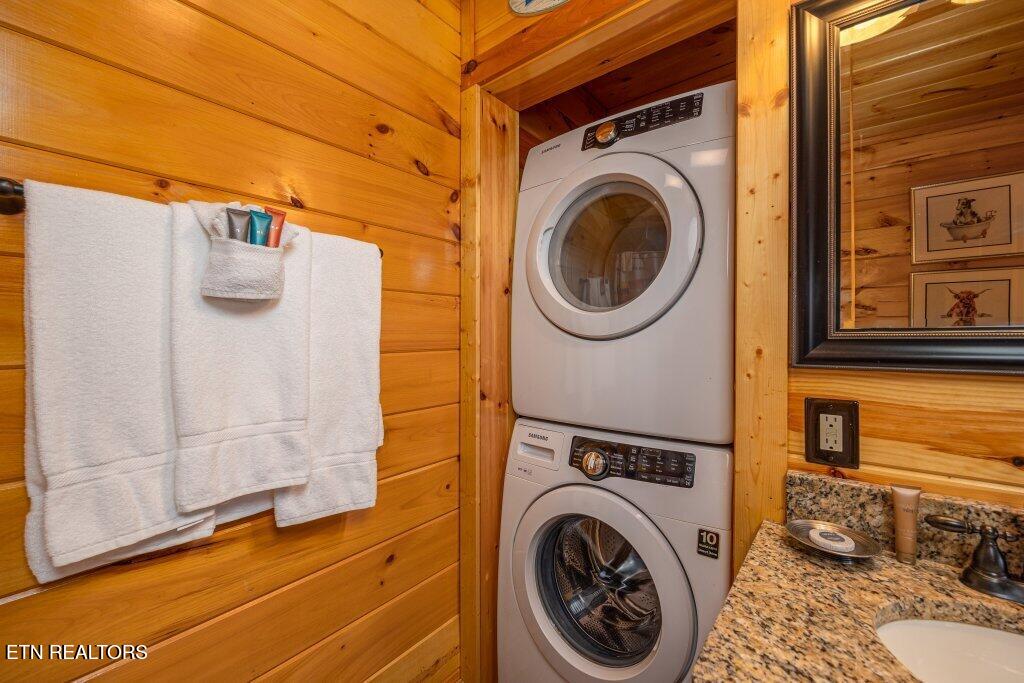 922 Black Bear Cub Way Sevierville TN 37862