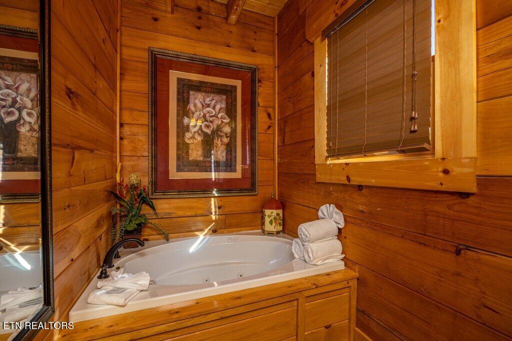 922 Black Bear Cub Way Sevierville TN 37862