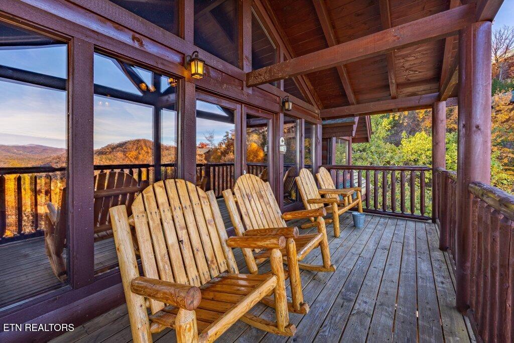 922 Black Bear Cub Way Sevierville TN 37862