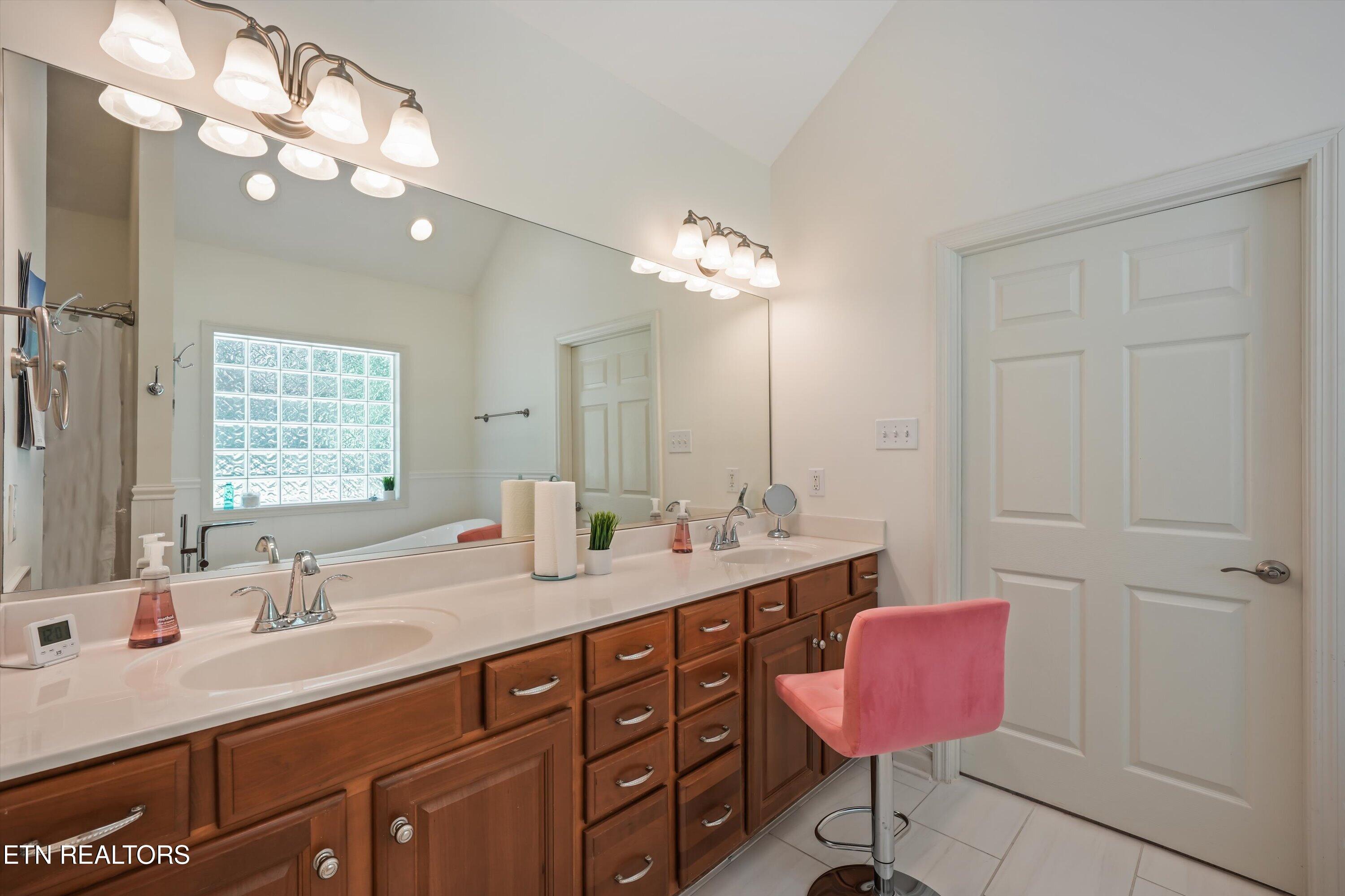 907 Garrison Ridge Boulevard Knoxville TN 37922