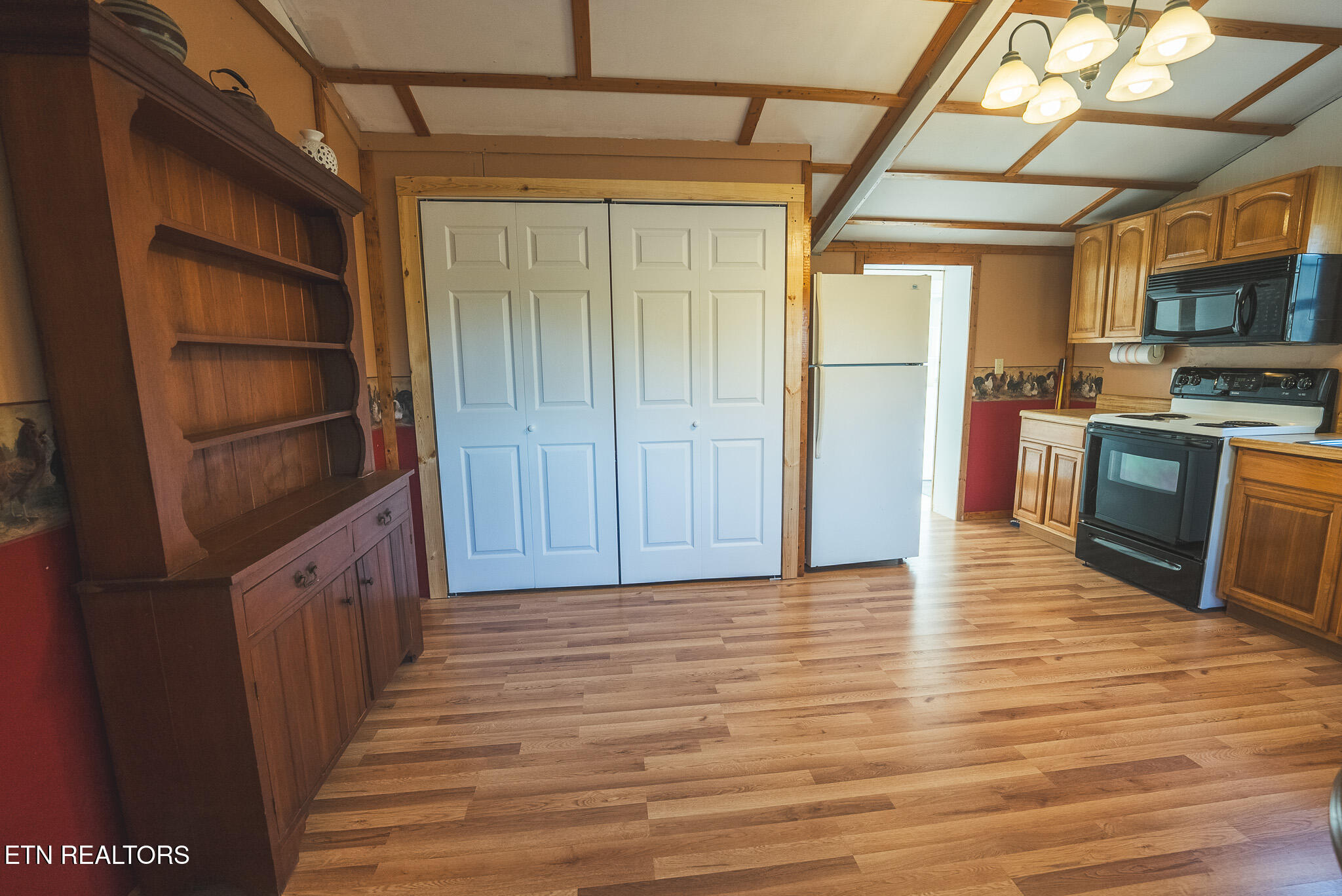 637 Jacobs Hollow Road Sneedville TN 37869