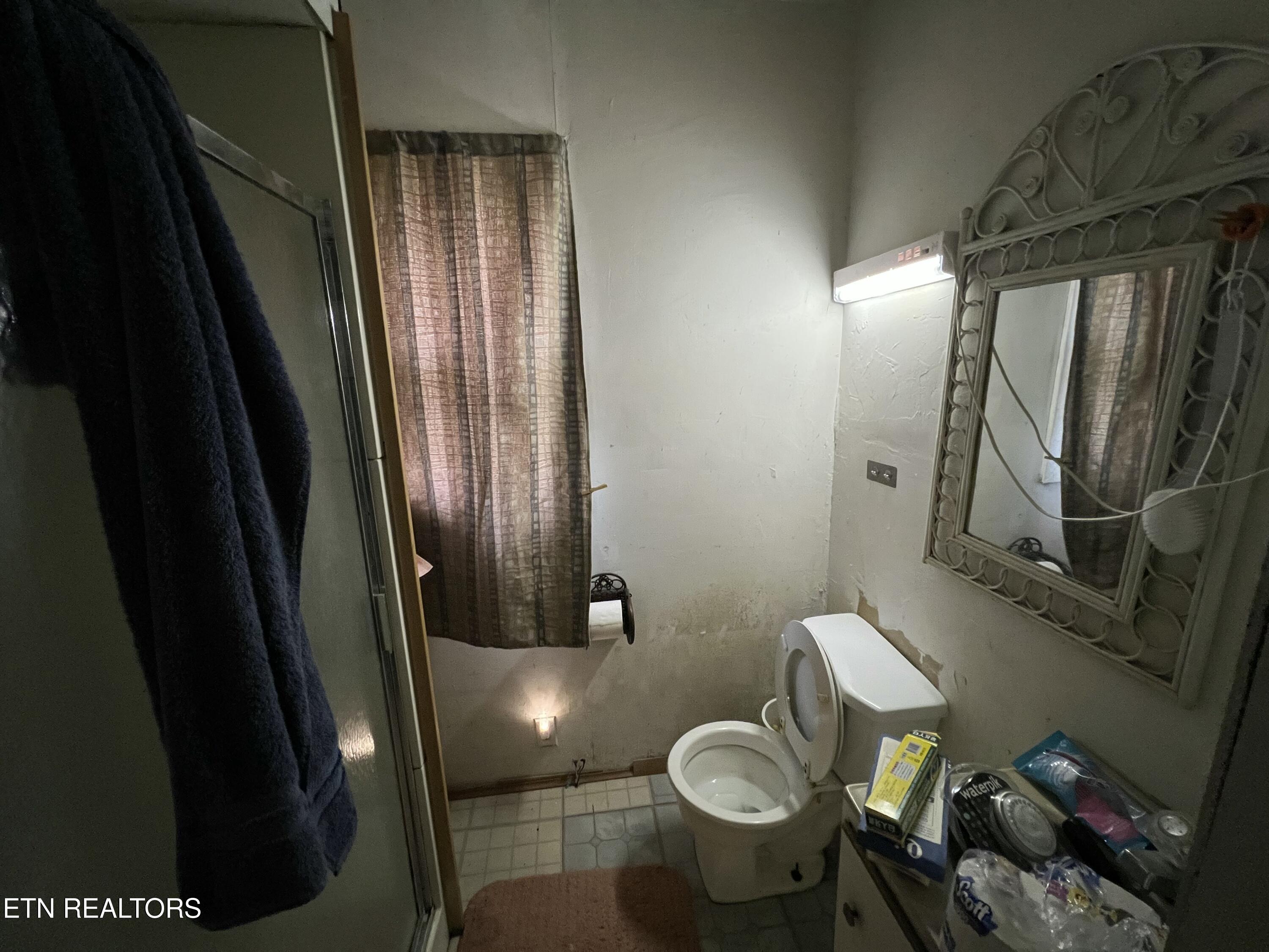 920 Oliver Springs Highway Clinton TN 37716