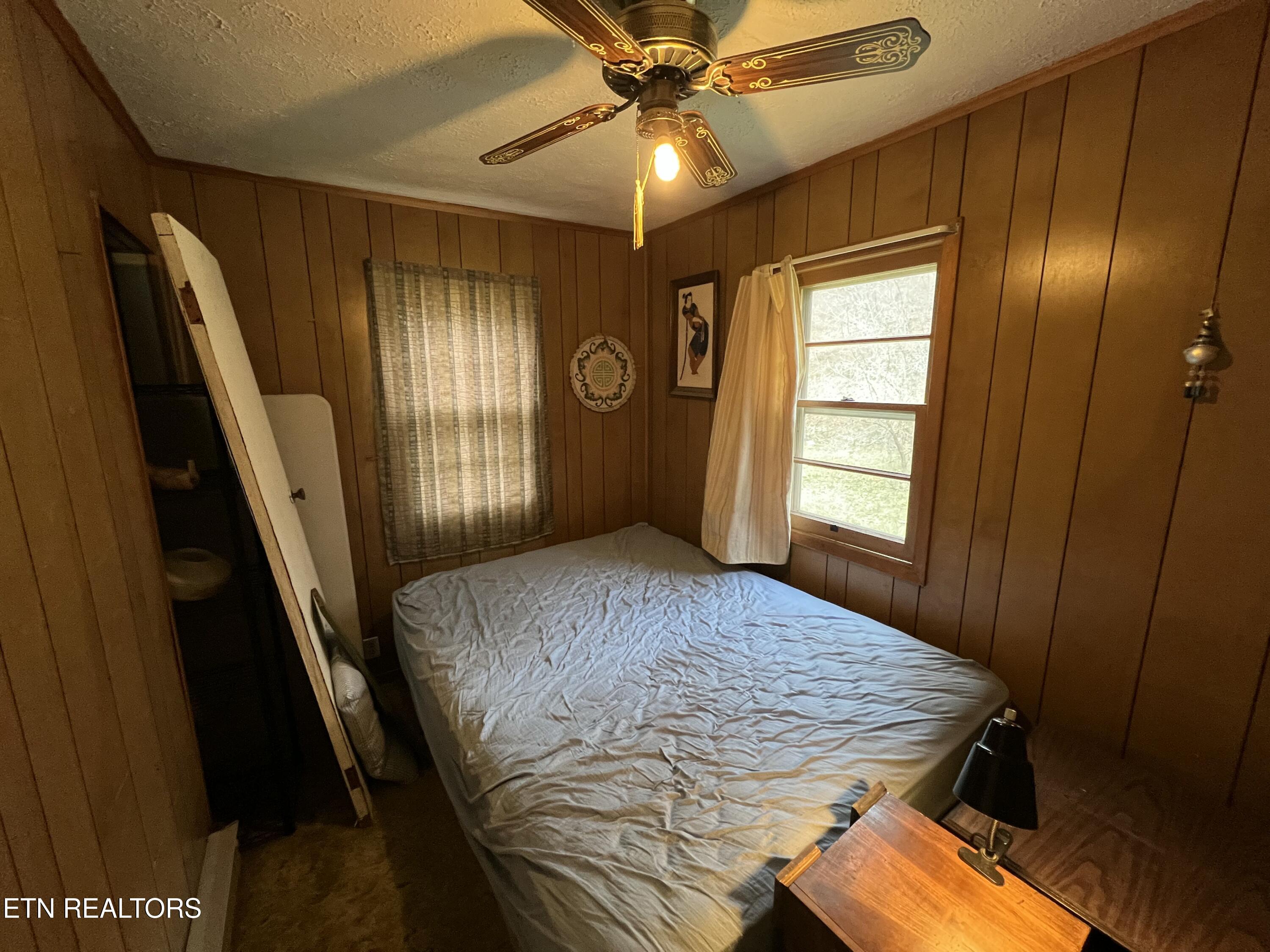 920 Oliver Springs Highway Clinton TN 37716