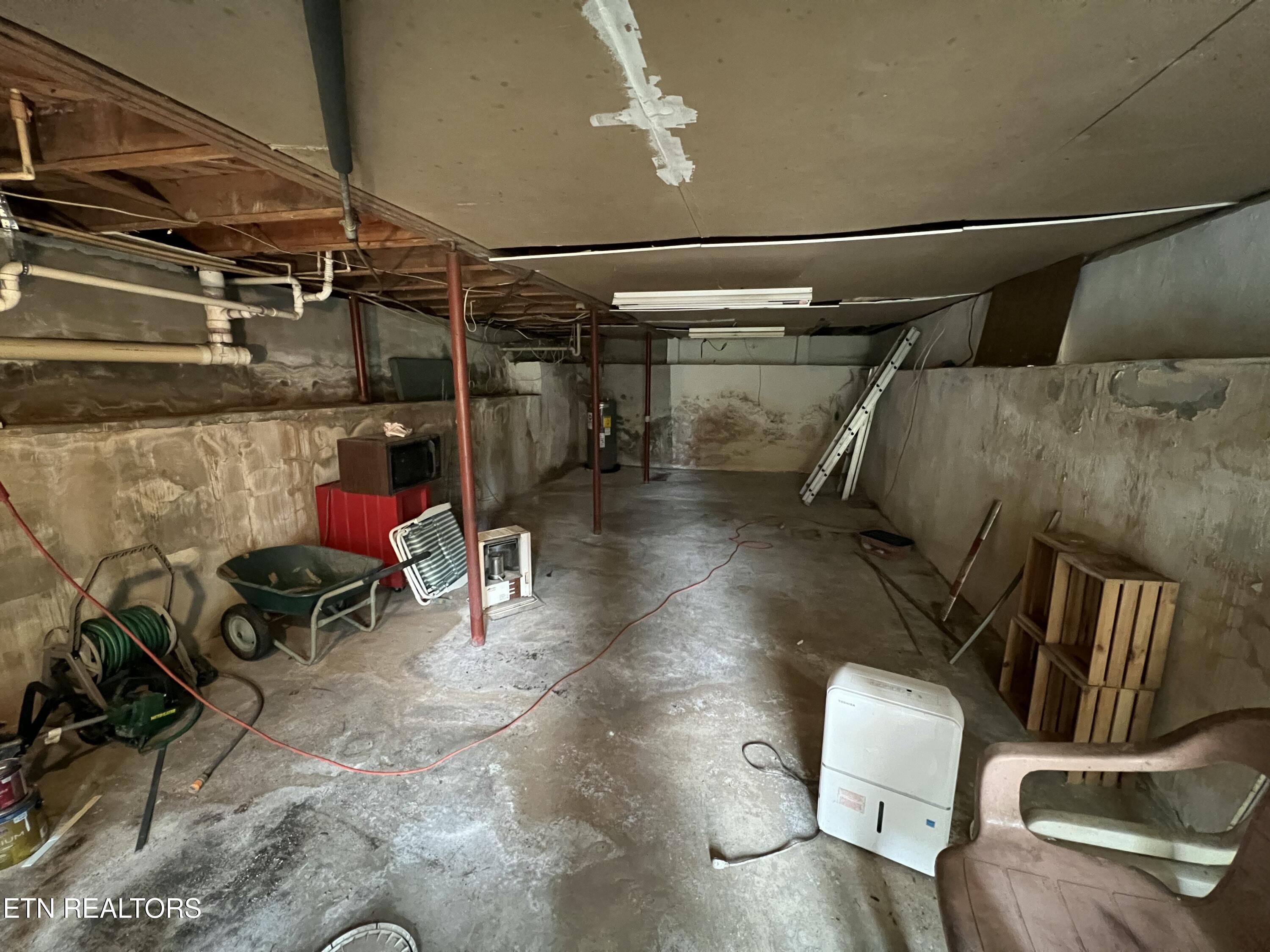 920 Oliver Springs Highway Clinton TN 37716