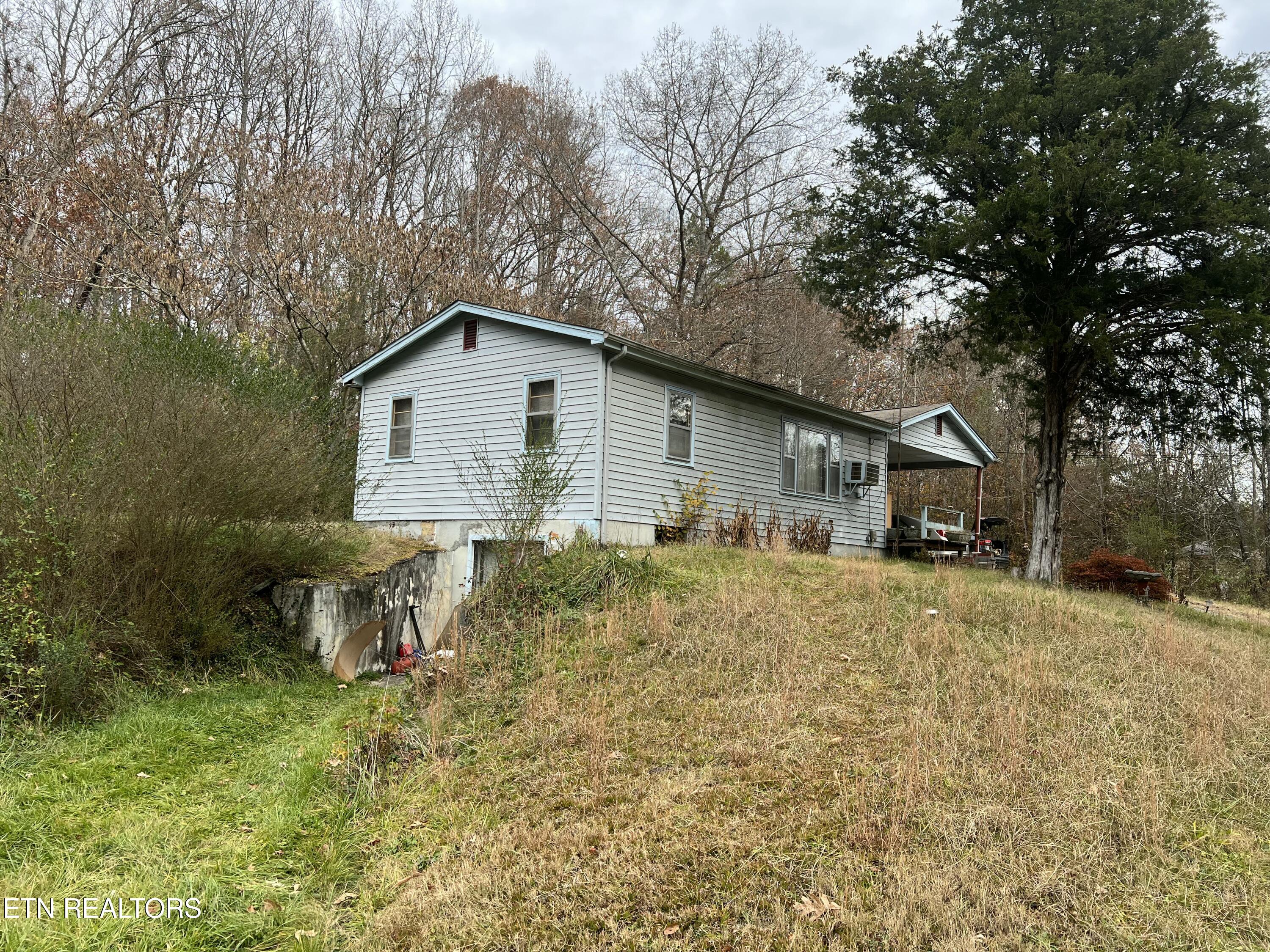 920 Oliver Springs Highway Clinton TN 37716