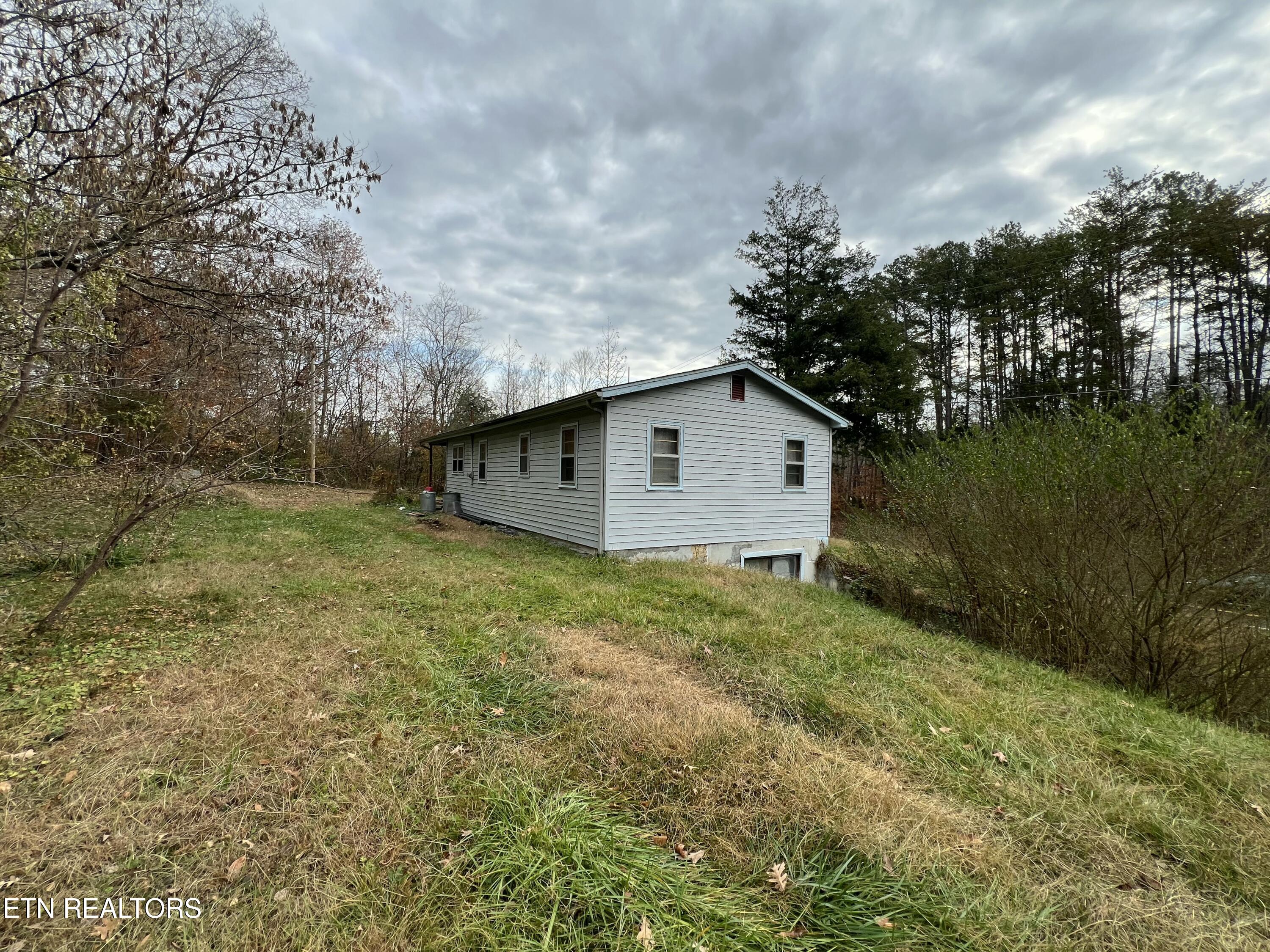 920 Oliver Springs Highway Clinton TN 37716