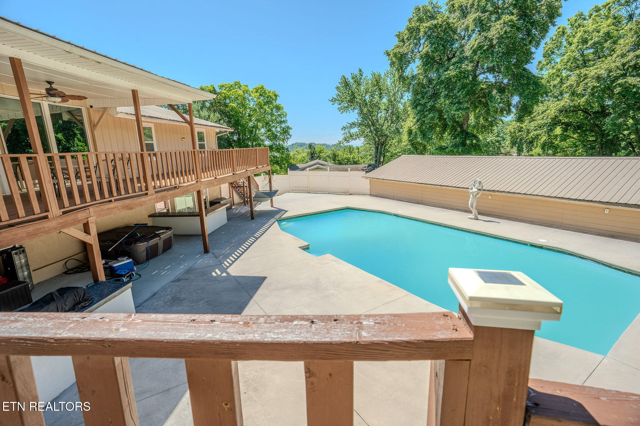 8023 Conner Road Powell TN 37849