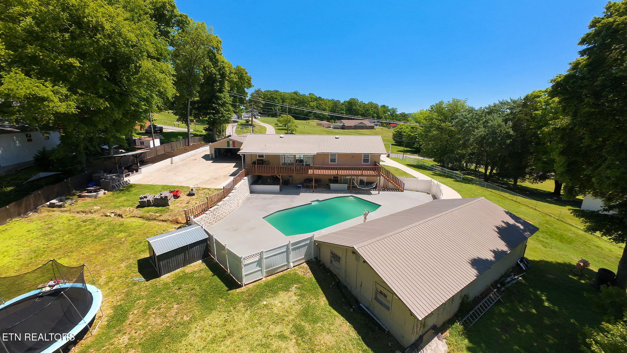 8023 Conner Road Powell TN 37849