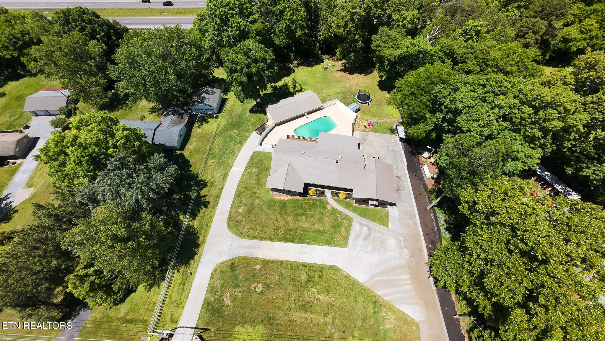 8023 Conner Road Powell TN 37849